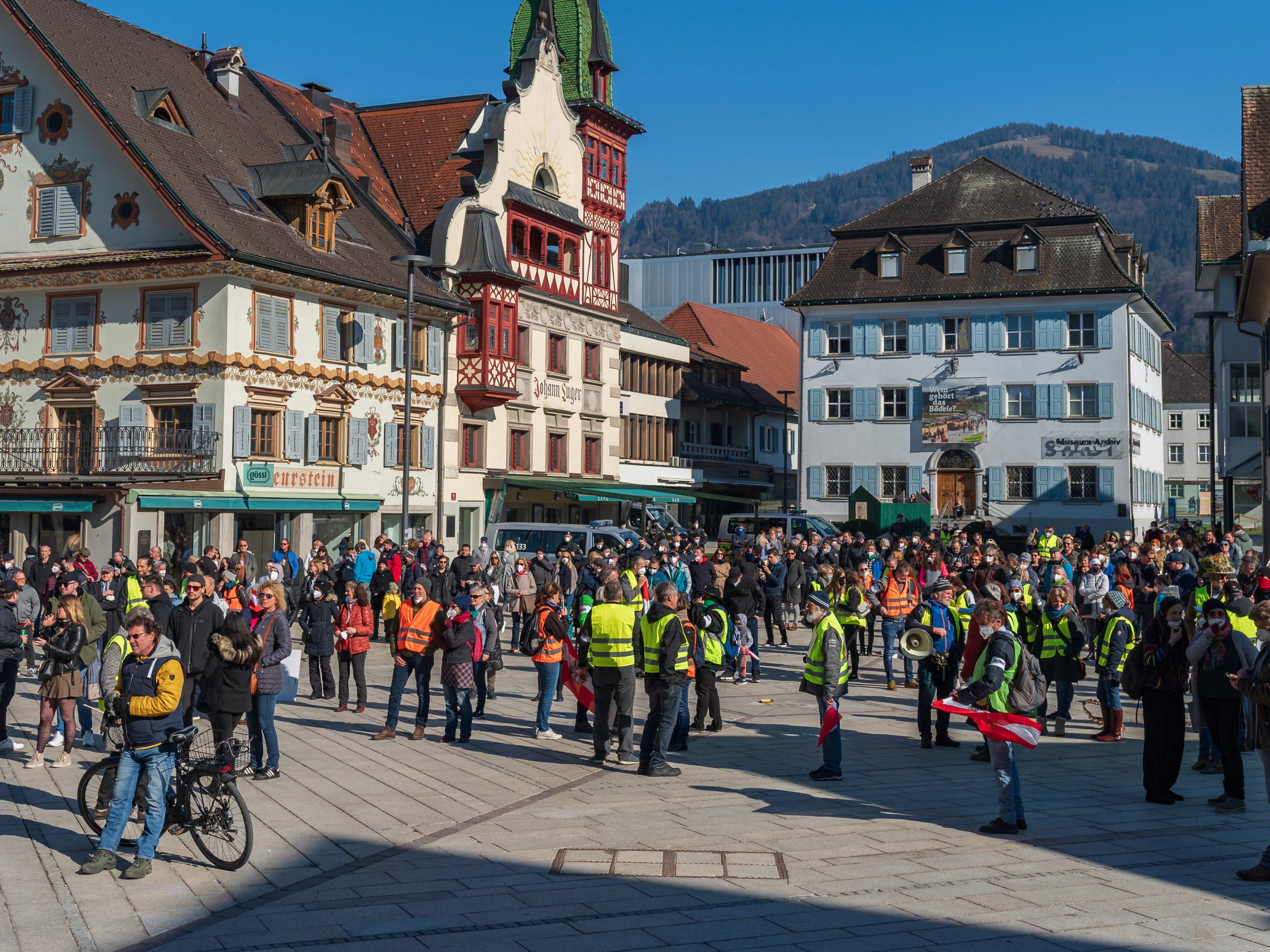 Die Kundgebung verlief friedlich, es kam zu 22 Anzeigen.