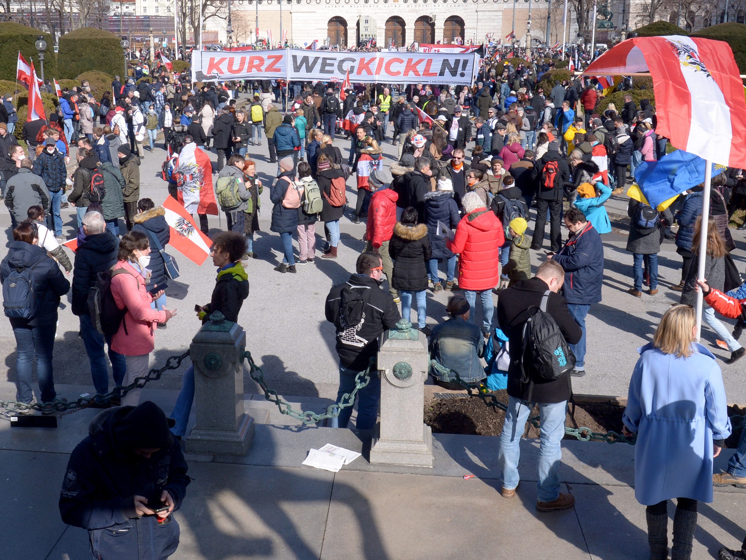 Eine Kundgebung gegen die Covid-19-Maßnahmen der Bundesregierung am Samstag, 6. März 2021 in Wien.