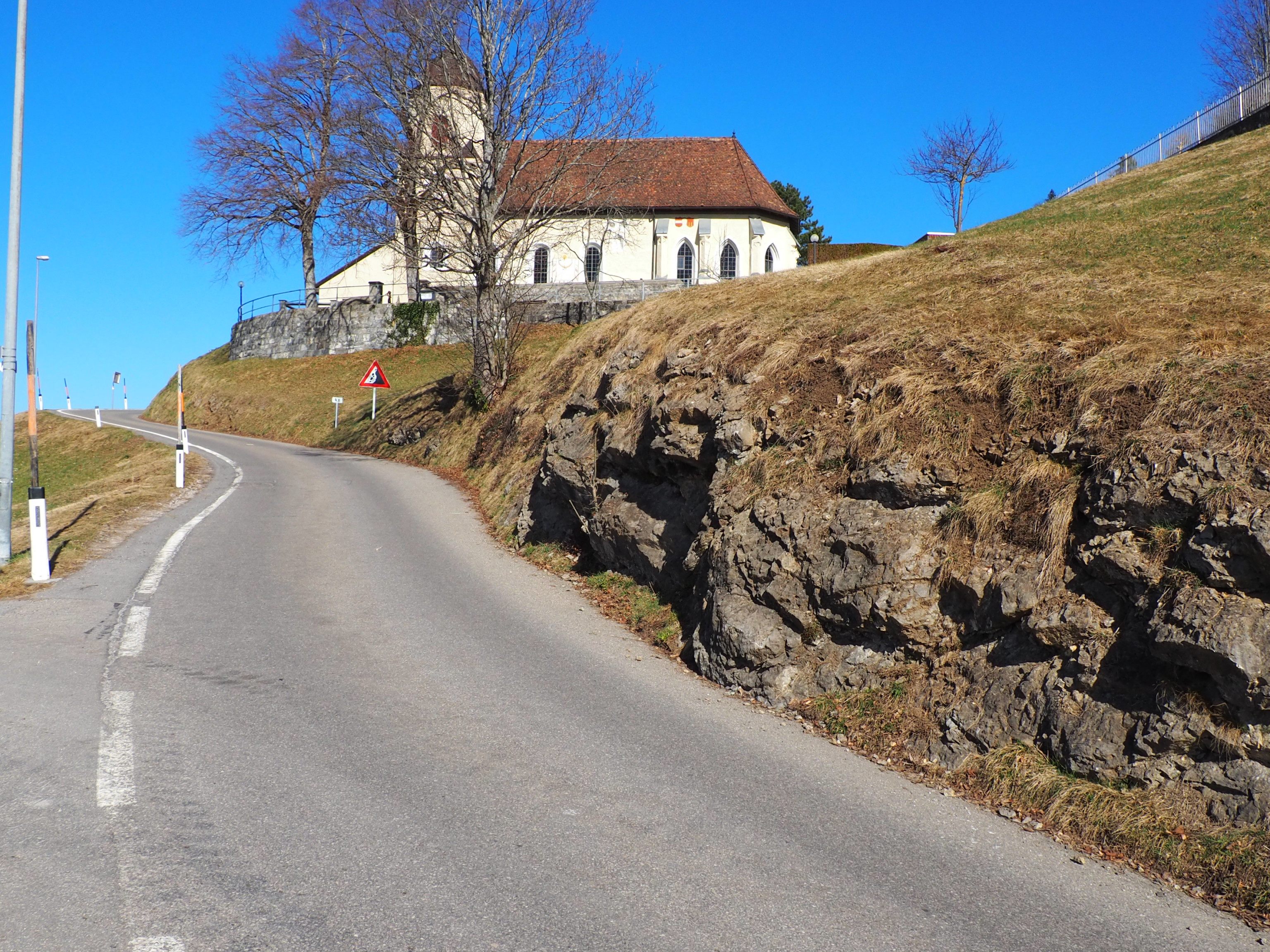 Die L70 führt zum Kloster Viktorsberg Die L70 führt zum Kloster Viktorsberg