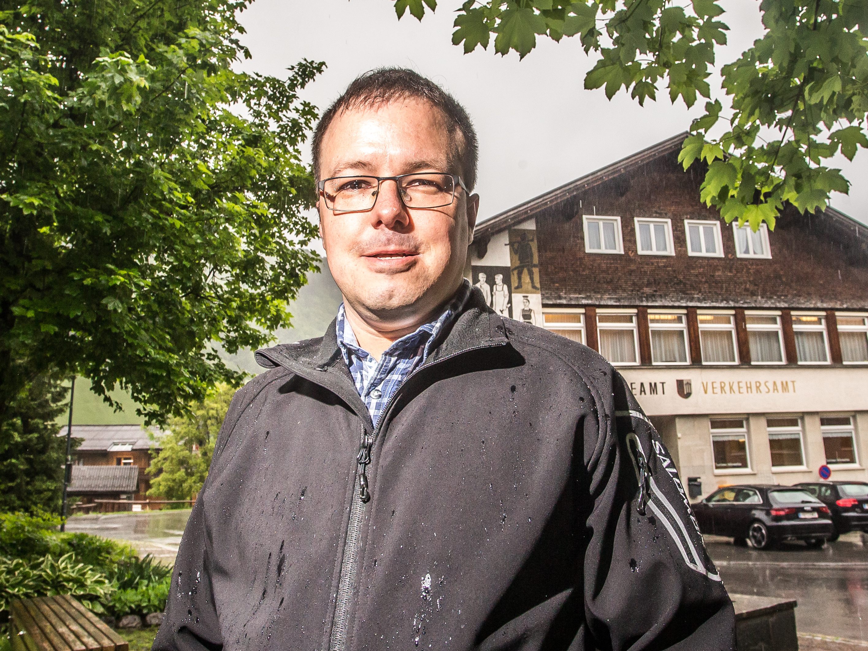 So sah Bürgermeister Tobias Bischofberger die Ereignisse damals - und so sieht er sie heute So sah Bürgermeister Tobias Bischofberger die Ereignisse damals - und so sieht er sie heute