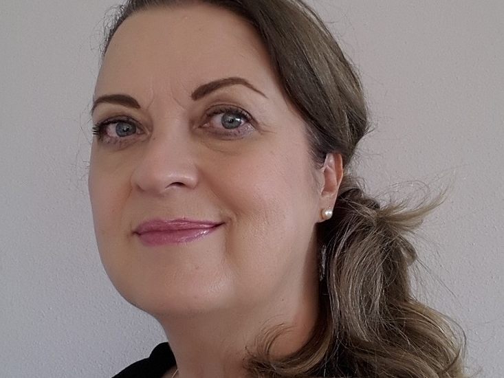 Ursula Flajs freut sich über ihren ersten Roman.