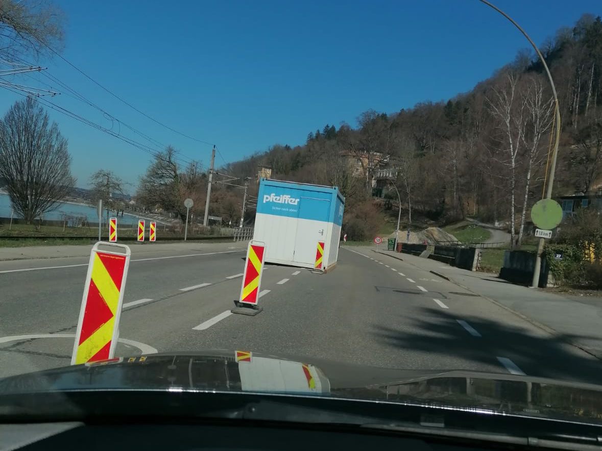 Aufbau der Kontrollstelle Leiblachtal der L190. Aufbau der Kontrollstelle Leiblachtal der L190.