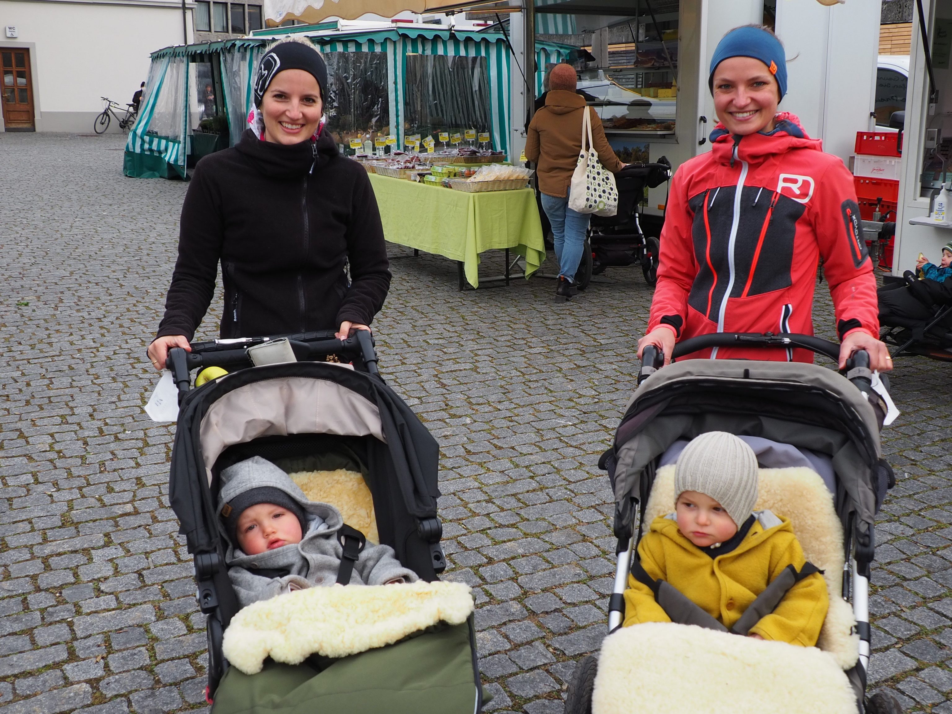 Mit Kind und Kegel zu den frischen regionalen Produkten am Rankler Wochenmarkt Mit Kind und Kegel zu den frischen regionalen Produkten am Rankler Wochenmarkt
