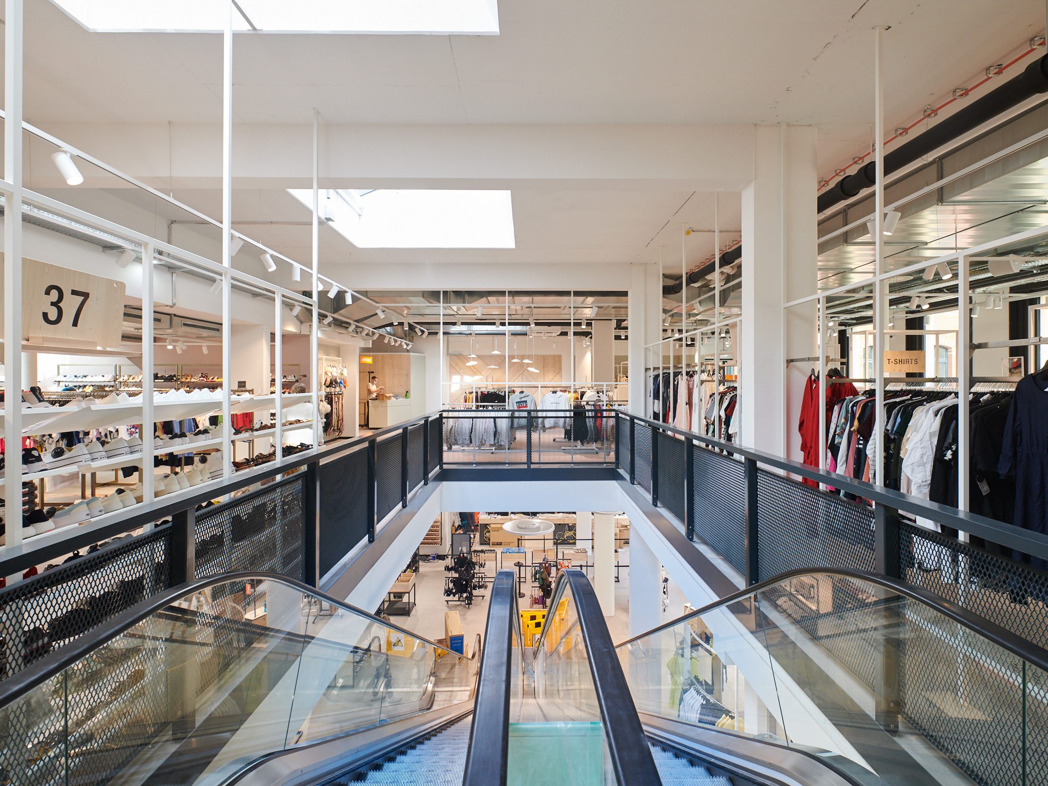 Die Handelsfläche für das Zalando-Outlet stellt i+R Bestandsbau bis 15. März 2021 fertig.
