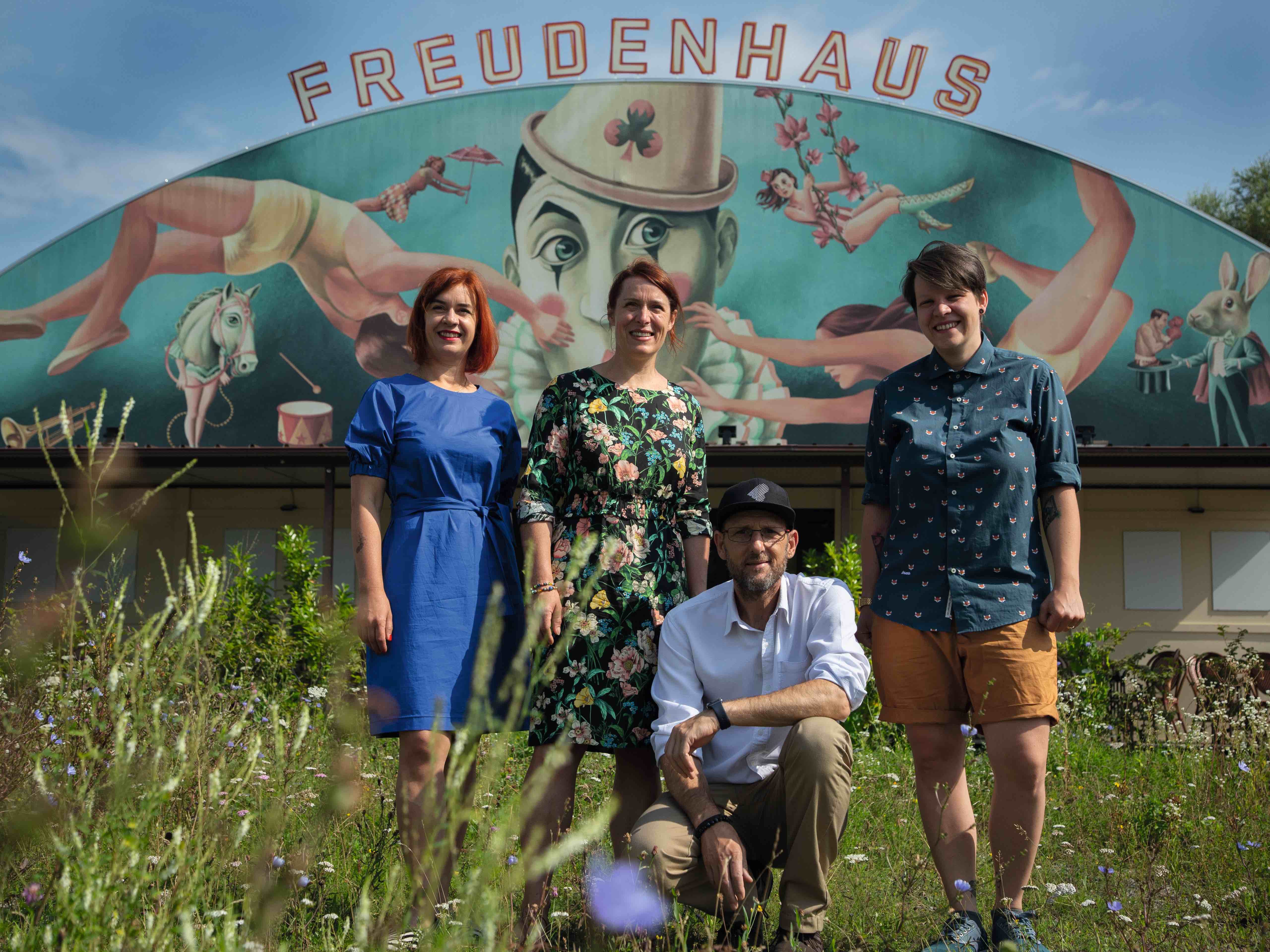 Das Team von Caravan hofft, dass ab Sommer endlich wieder Leben ins Freudenhaus einzieht. Das Team von Caravan hofft, dass ab Sommer endlich wieder Leben ins Freudenhaus einzieht.