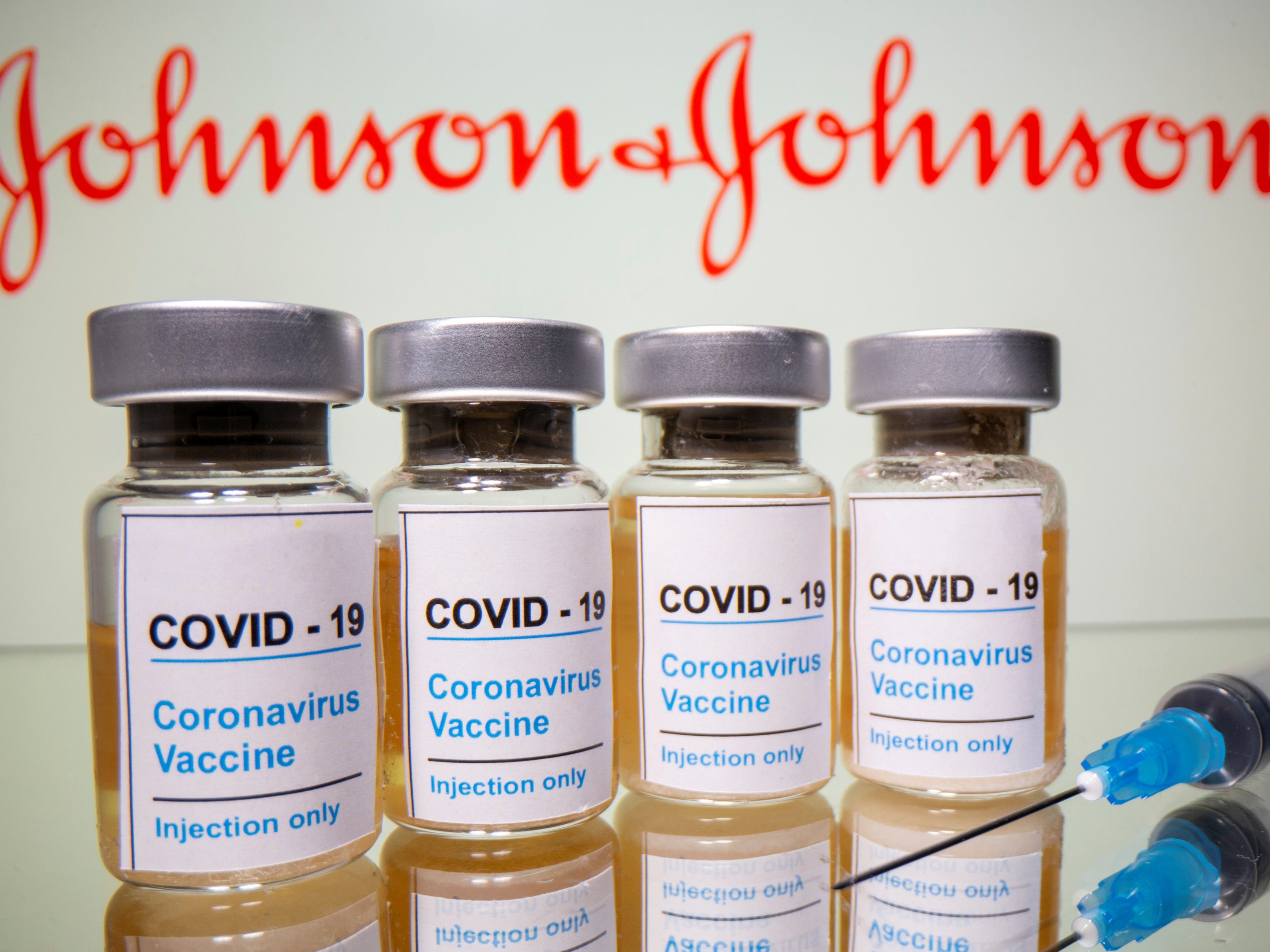 Seltene Thromboseart: US-Behörden raten zu Stopp von Johnson & Johnson.