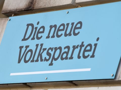 Die ÖVP will das Urteil nicht auf sich sitzen lassen. Die ÖVP will das Urteil nicht auf sich sitzen lassen.