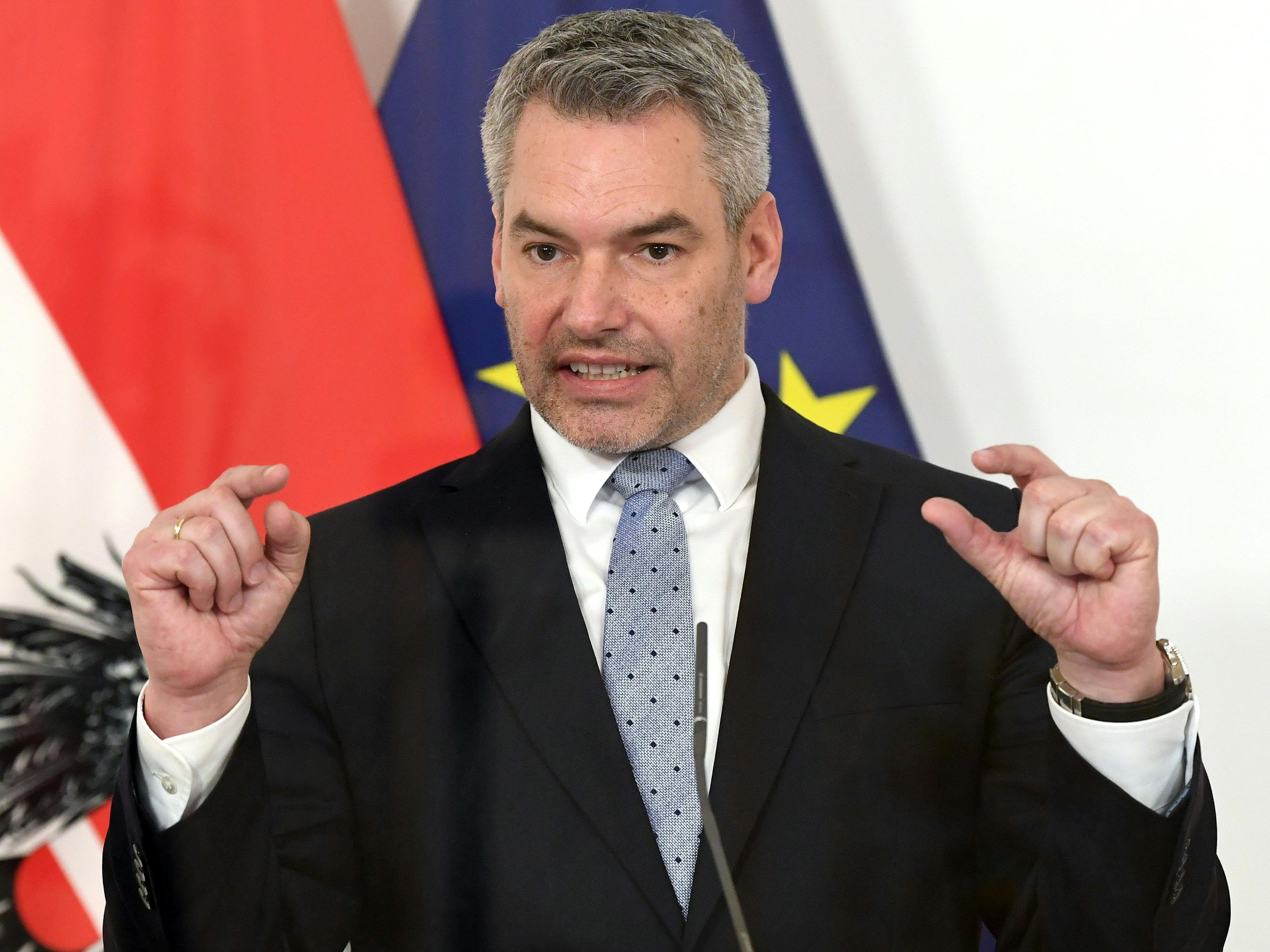 Innenminister Nehammer zum Impfplan bei der Polizei.