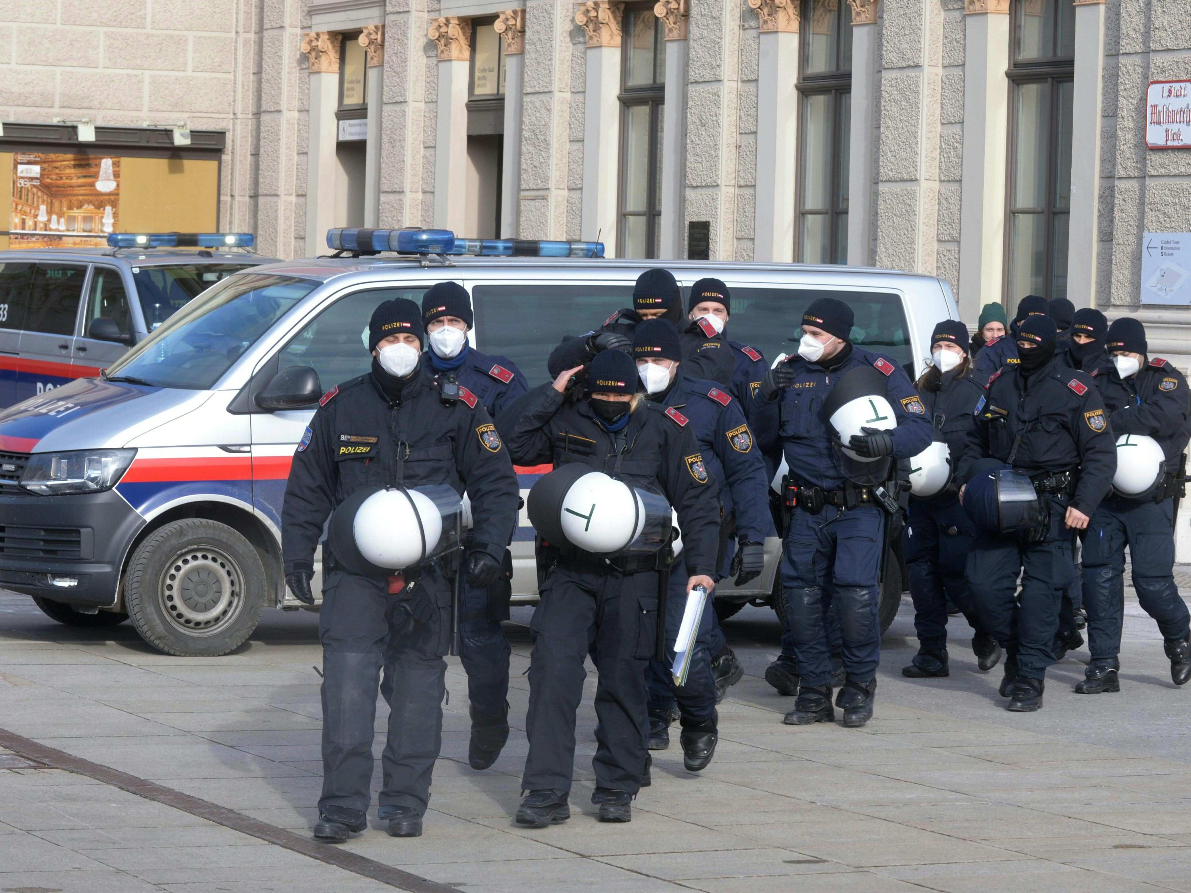 Die Polizei wehrt sich gegen das Demo-Urteil.