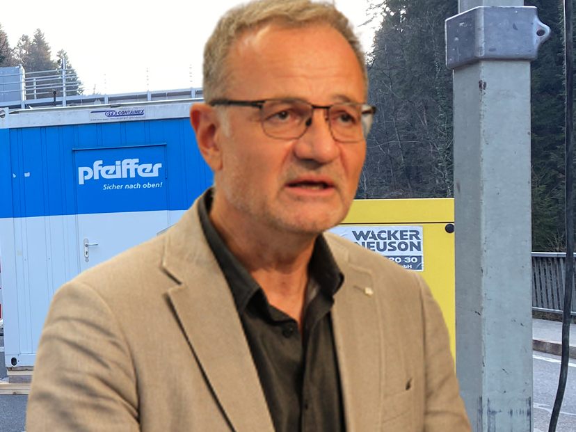Wichtig war Fidler zu betonen, dass die in Vorarlberg gestiegene Sieben-Tage-Inzidenz nicht auf die Öffnungsschritte im März zurückzuführen sei. Wichtig war Fidler zu betonen, dass die in Vorarlberg gestiegene Sieben-Tage-Inzidenz nicht auf die Öffnungsschritte im März zurückzuführen sei.