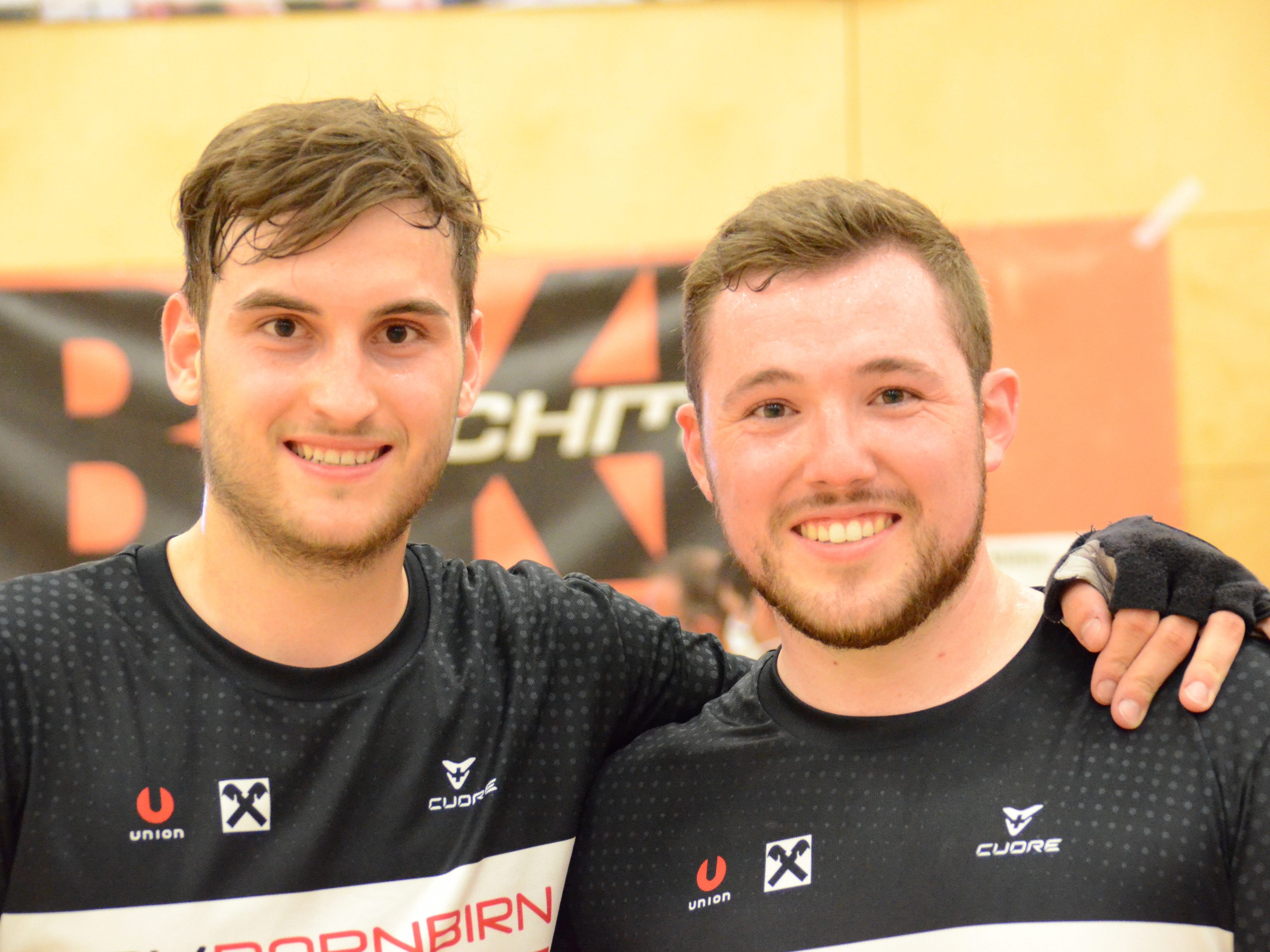 Das perfekte Einstandsgeschenk bescherte das Radball-Duo Patrick Schnetzer und Stefan Feurstein beim Weltcupturnier in Dornbirn. Das perfekte Einstandsgeschenk bescherte das Radball-Duo Patrick Schnetzer und Stefan Feurstein beim Weltcupturnier in Dornbirn.