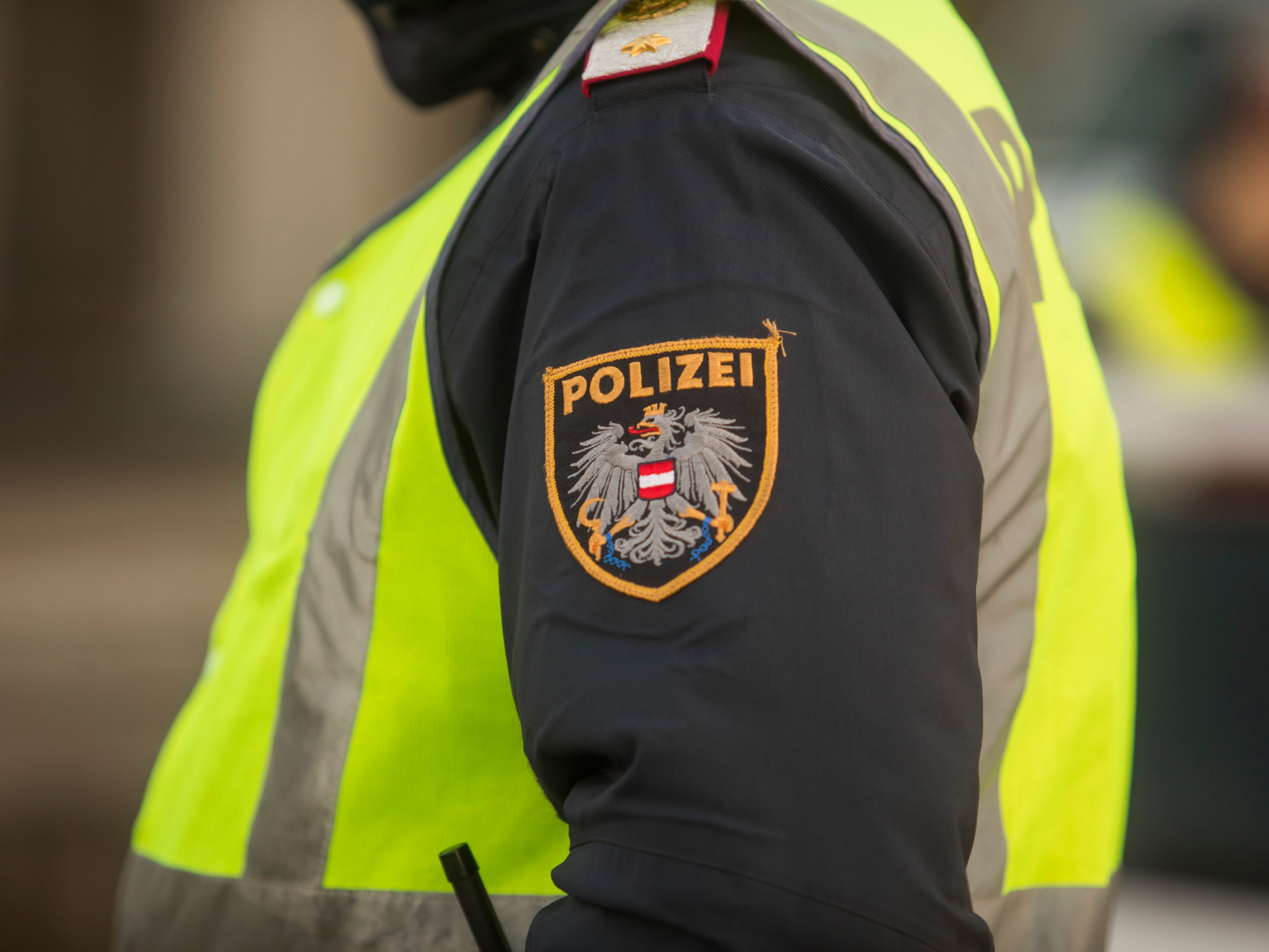 Eine 65-Jährige wurde bei einem Freizeitunfall verletzt.