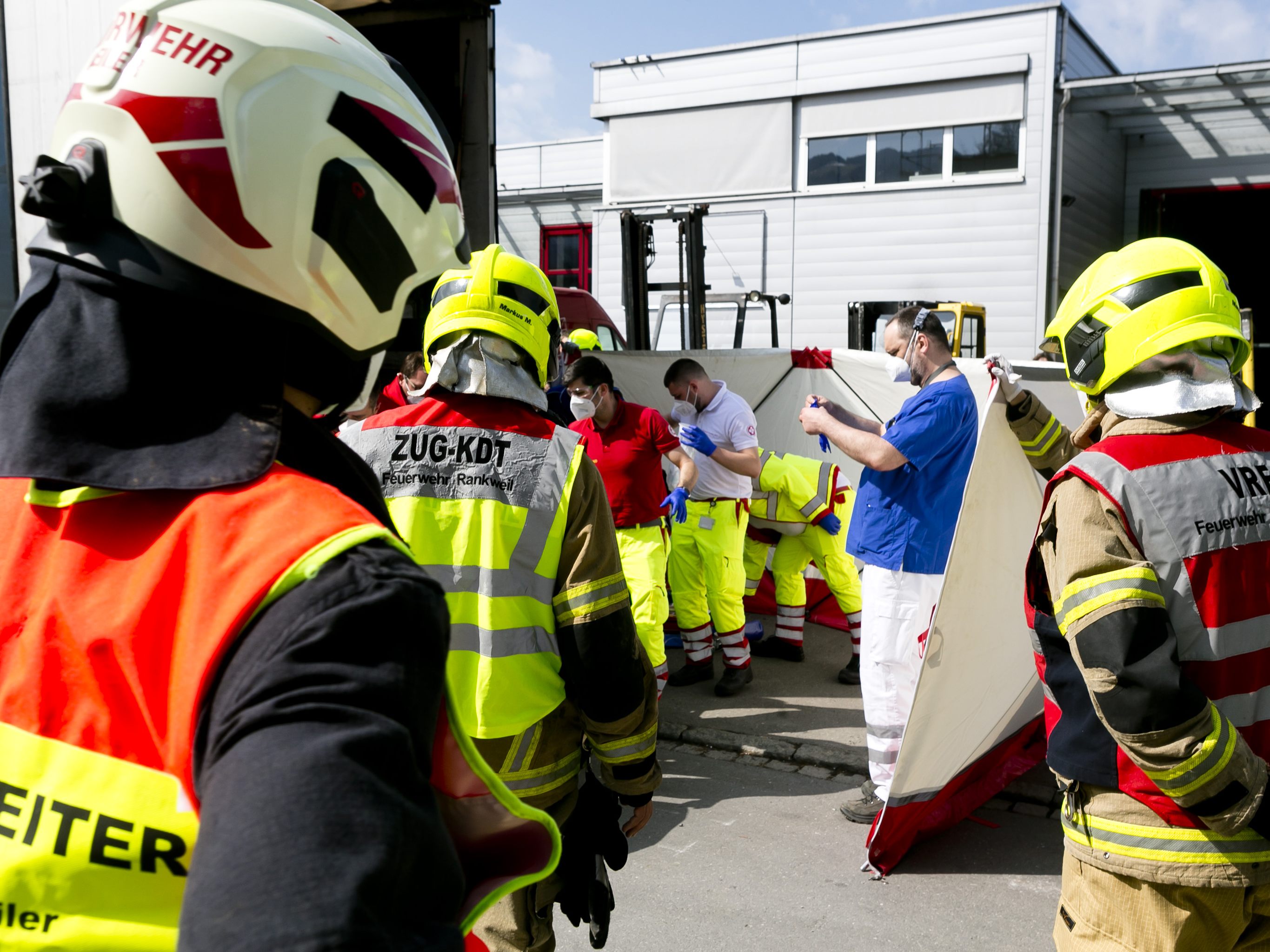 Ein 60-Jähriger wurde bei einem Arbeitsunfall in Weiler schwer verletzt. Ein 60-Jähriger wurde bei einem Arbeitsunfall in Weiler schwer verletzt.