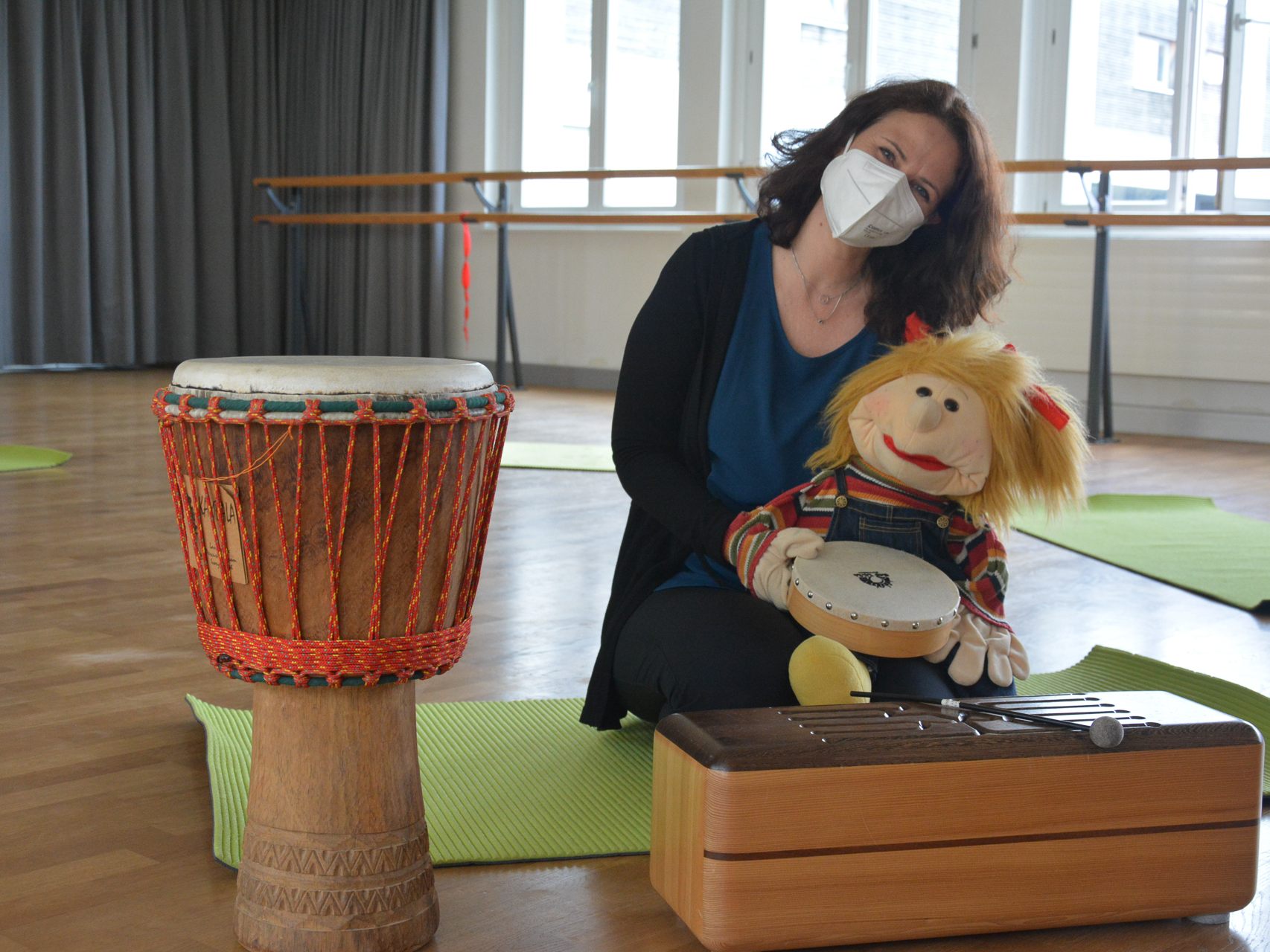 Susanne Kanonier bringt mit ihrer Handpuppe Lotte schon den Allerkleinsten die Freude zur Musik näher. Susanne Kanonier bringt mit ihrer Handpuppe Lotte schon den Allerkleinsten die Freude zur Musik näher.
