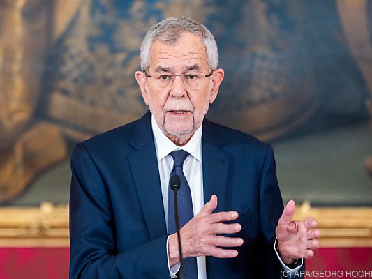 Der Bundespräsident mahnt Regierung und Opposition Der Bundespräsident mahnt Regierung und Opposition