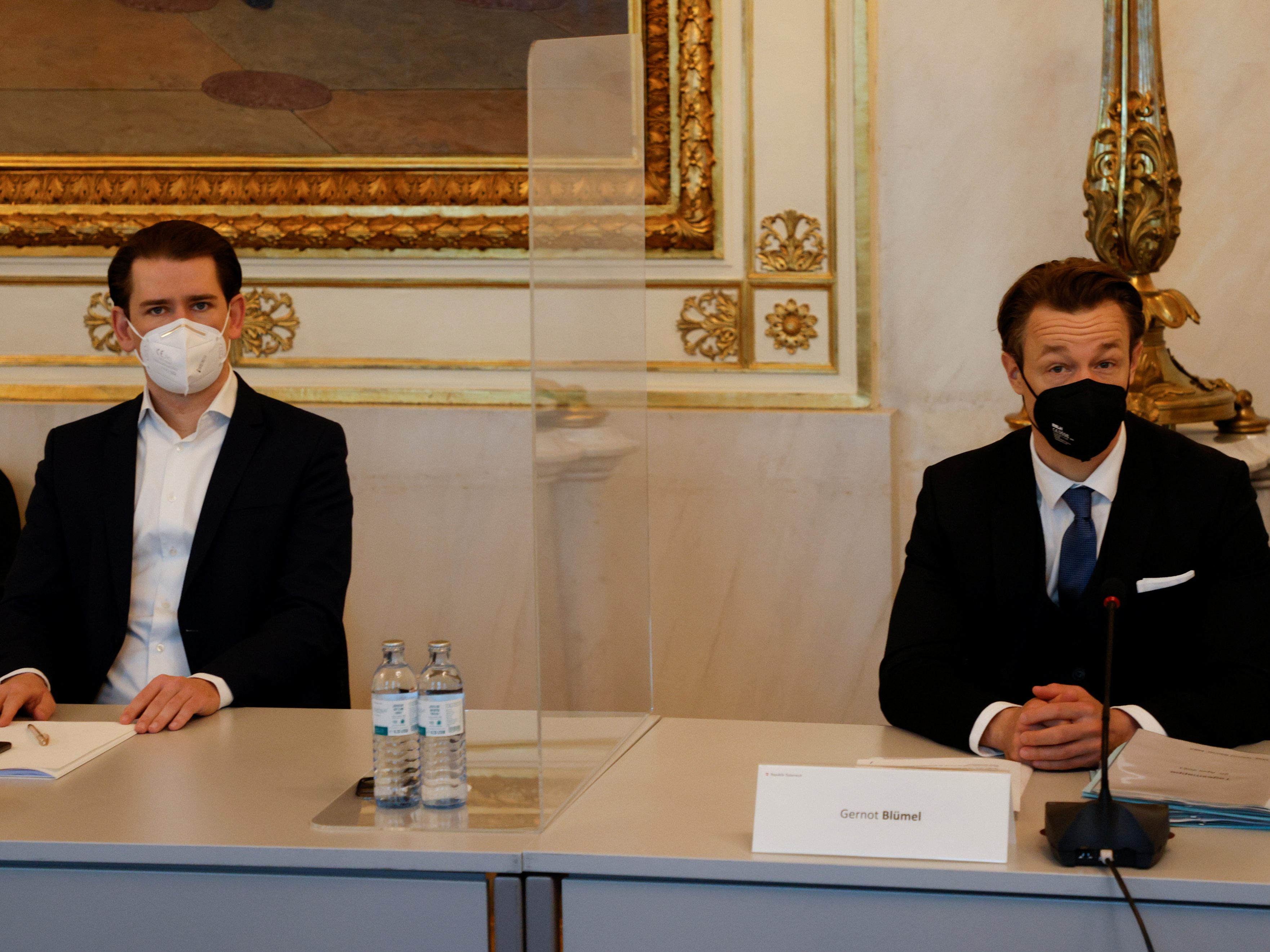Die kommende Plenarwoche dürfte aufgrund der Vorkommnisse rund um Kanzler Kurz und Finanzminister Blümel brisant werden. Die kommende Plenarwoche dürfte aufgrund der Vorkommnisse rund um Kanzler Kurz und Finanzminister Blümel brisant werden.