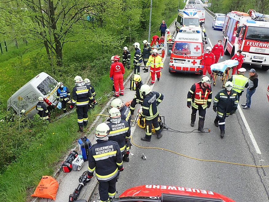 Der Notarzt konnte nur mehr den Tod des 45-Jährigen feststellen.