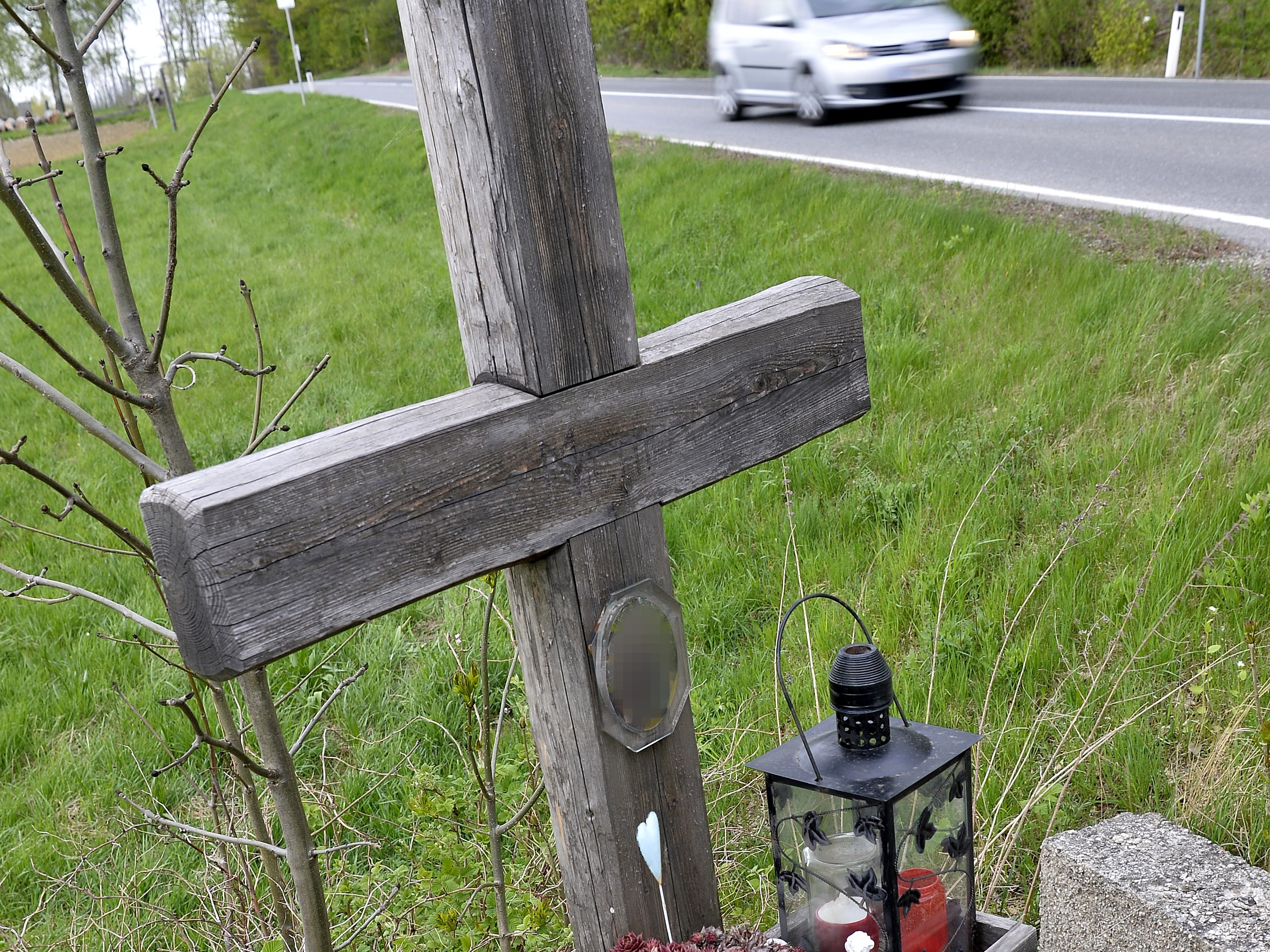 In den vergangenen fünf Jahren starben 2.016 Menschen bei Verkehrsunfällen.