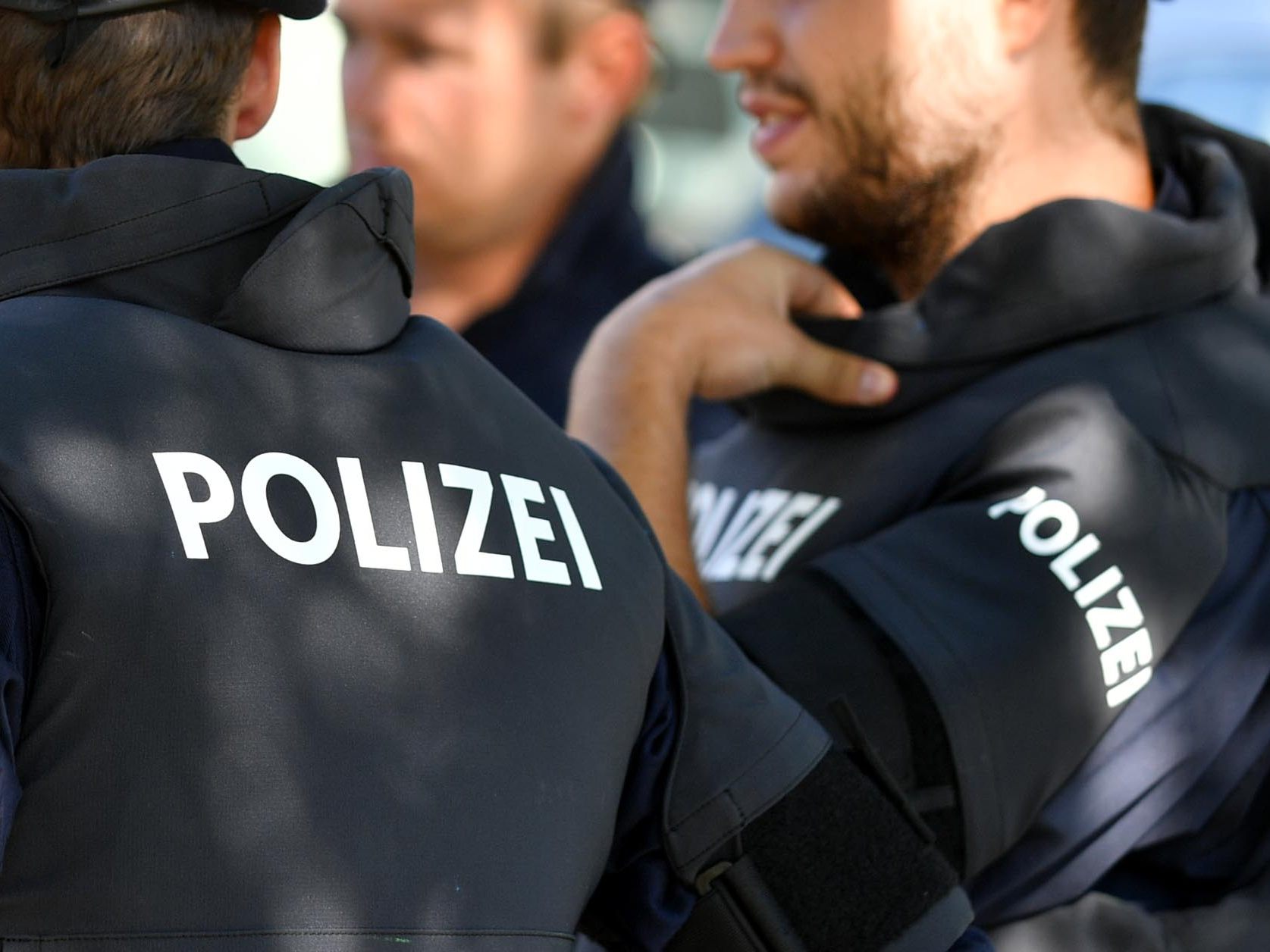 Für die Polizei wird ein neues Ausbildungsmodul zum Thema Antisemitismus erarbeitet. Für die Polizei wird ein neues Ausbildungsmodul zum Thema Antisemitismus erarbeitet.