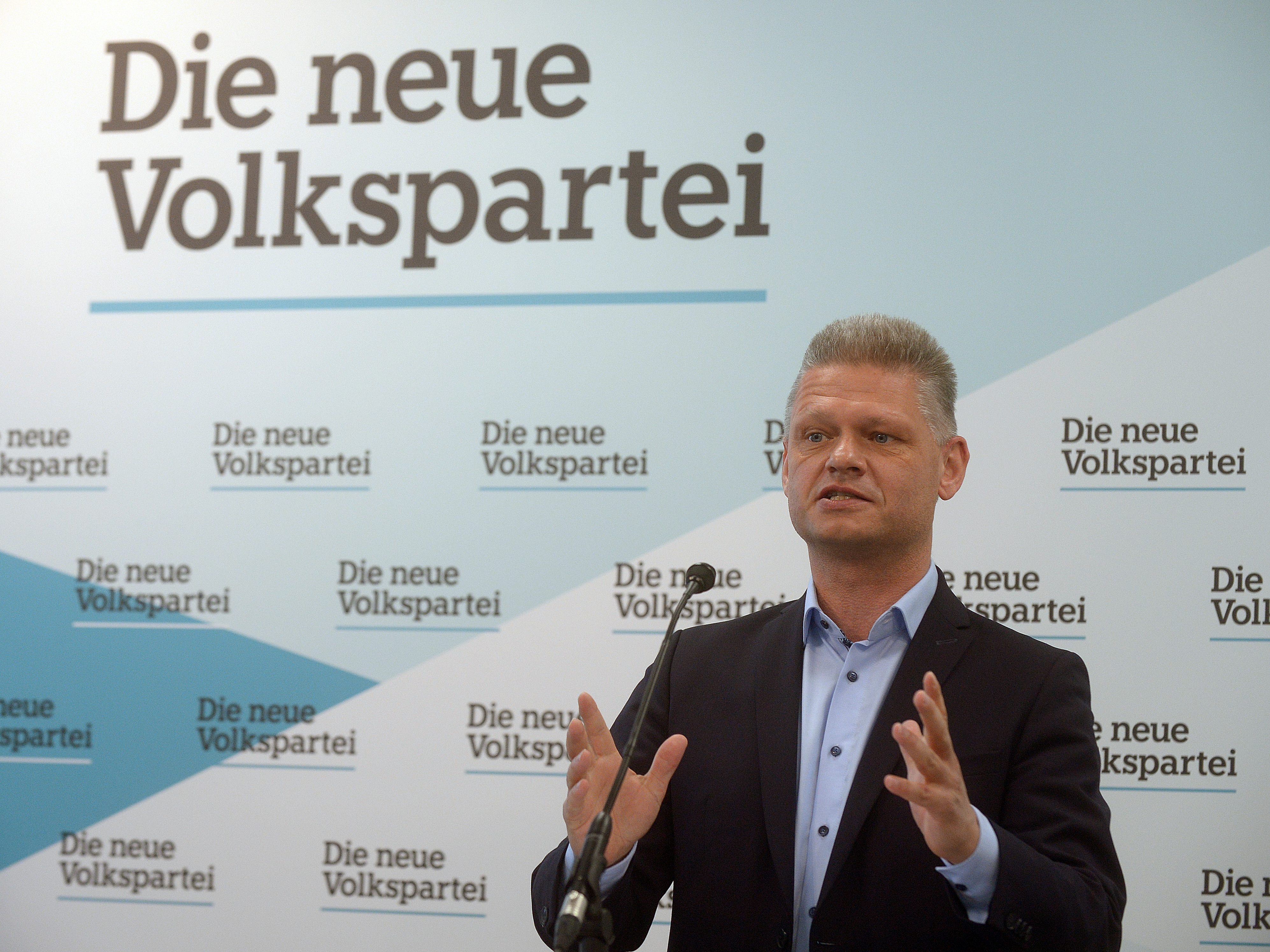 Hager verteidigte Blümels Vorgehen.