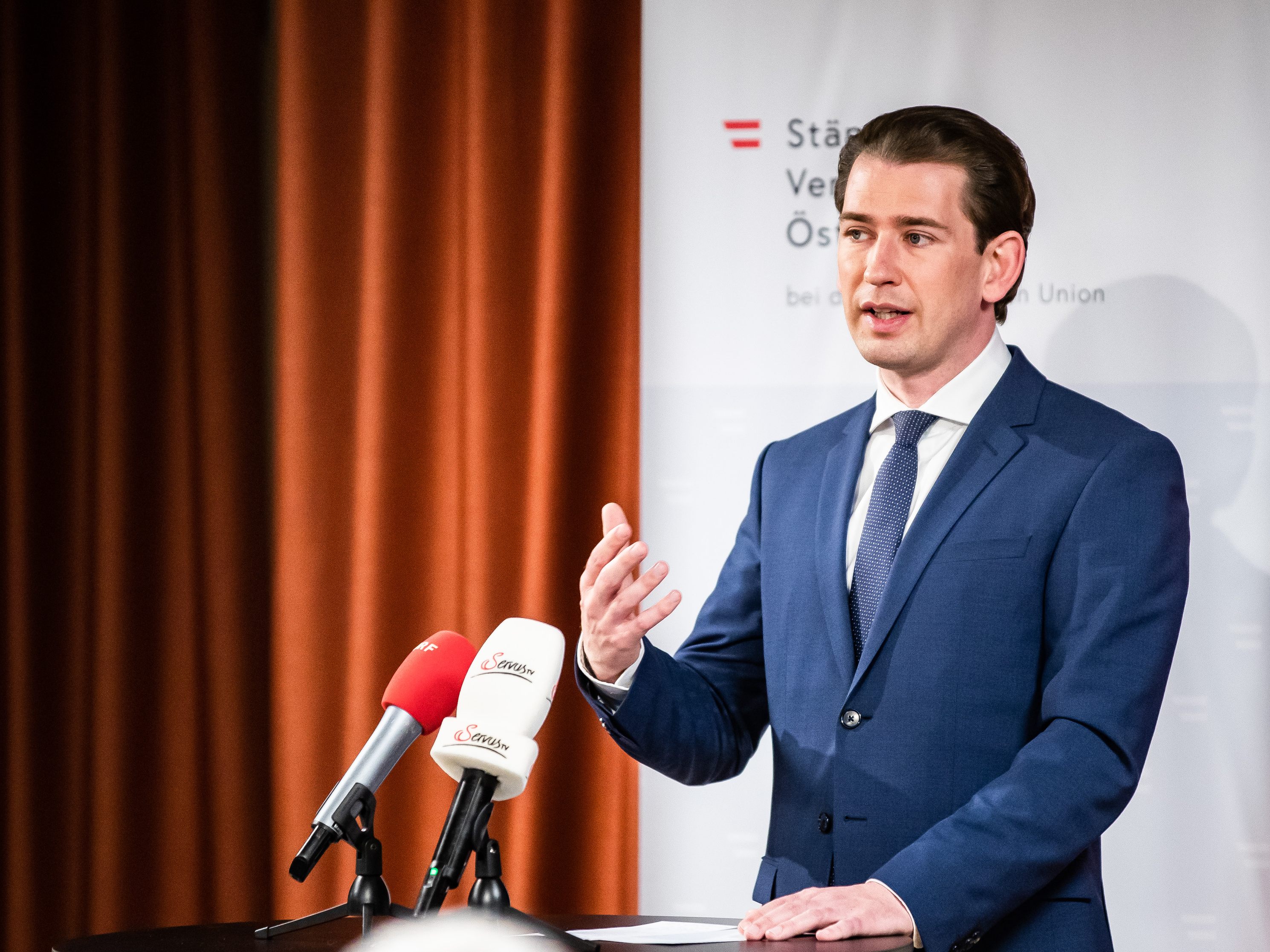 Kurz: Mittwoch Gespräche mit Sozialpartnern und Landeshauptleuten. Kurz: Mittwoch Gespräche mit Sozialpartnern und Landeshauptleuten.