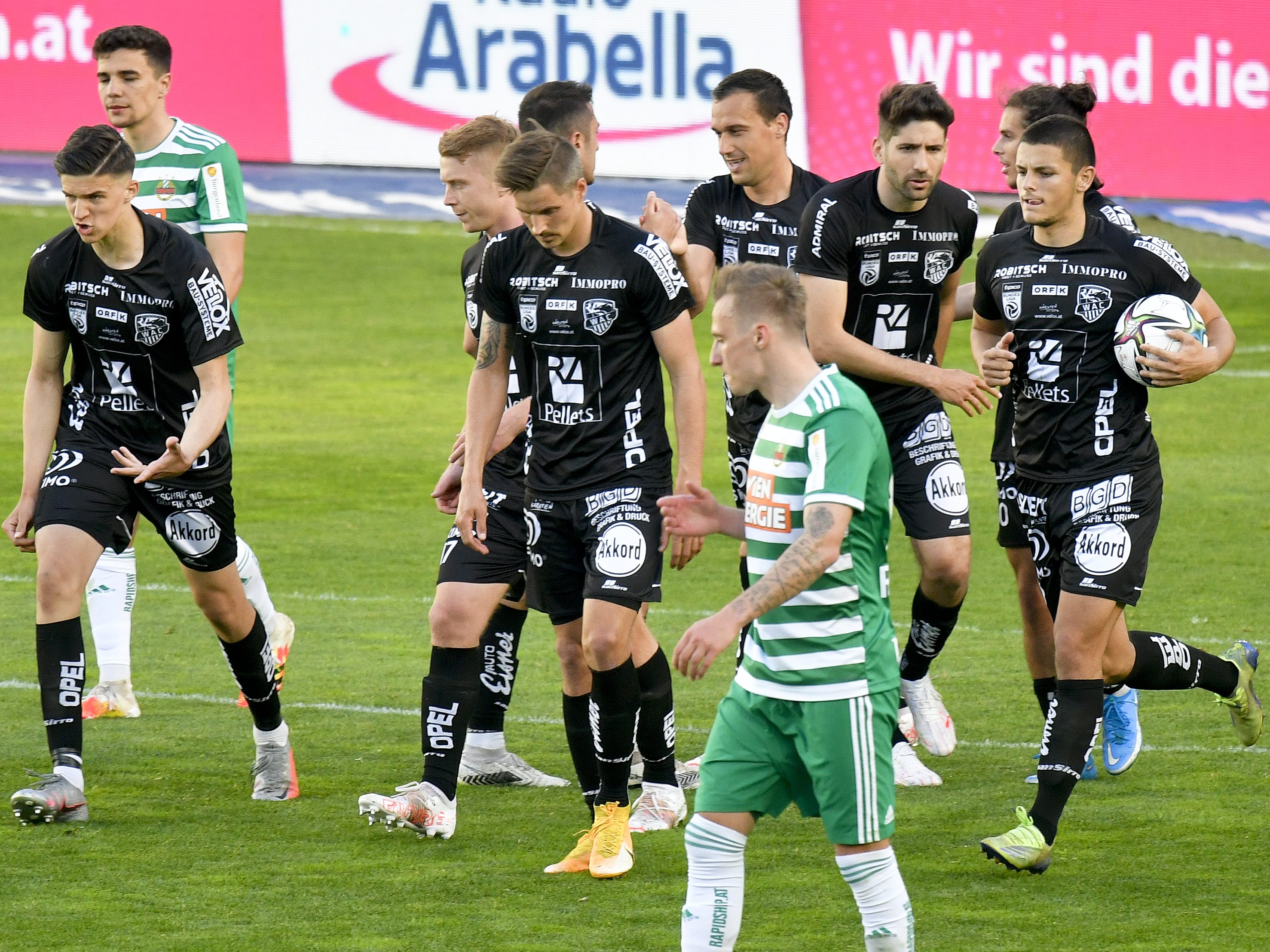 Stimmen zum Spiel Rapid Wien gegen WAC - Kühbauer: "Krasse Fehlentscheidung". Stimmen zum Spiel Rapid Wien gegen WAC - Kühbauer: "Krasse Fehlentscheidung".