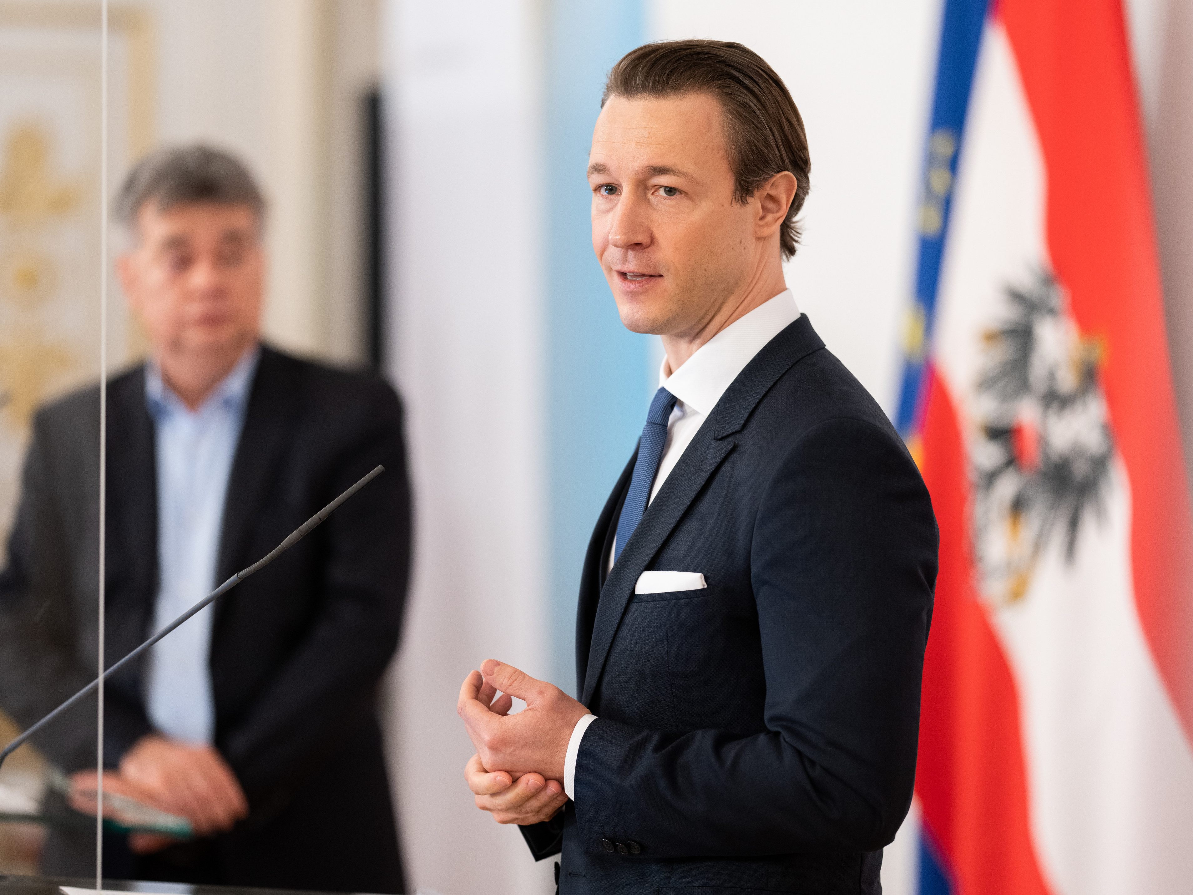 Die Neuerungen wurden am Mittwoch von Vizekanzler Kogler und Finanzminister Blümel bekannt gegeben. Die Neuerungen wurden am Mittwoch von Vizekanzler Kogler und Finanzminister Blümel bekannt gegeben.