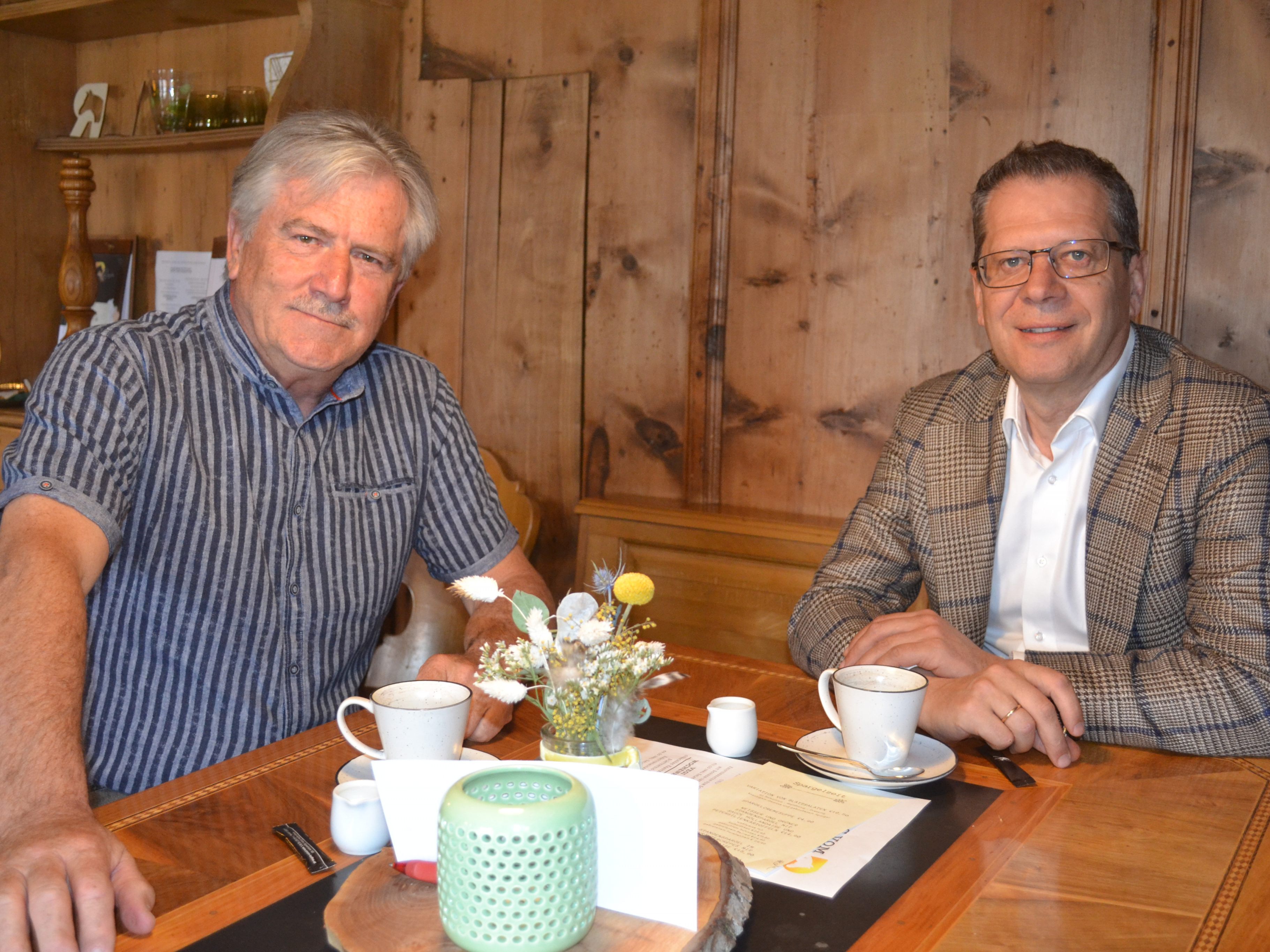 Die Agrargemeinschaft Beschling-Latz – hier Obmann Markus Borg – übernimmt das Gasthaus von Hannes Keßler.