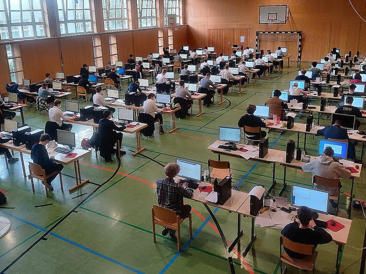 Seit vergangener Woche stehen auch die Diplom- und Reifeprüfungen an der HTL Dornbirn im Mittelpunkt. Seit vergangener Woche stehen auch die Diplom- und Reifeprüfungen an der HTL Dornbirn im Mittelpunkt.