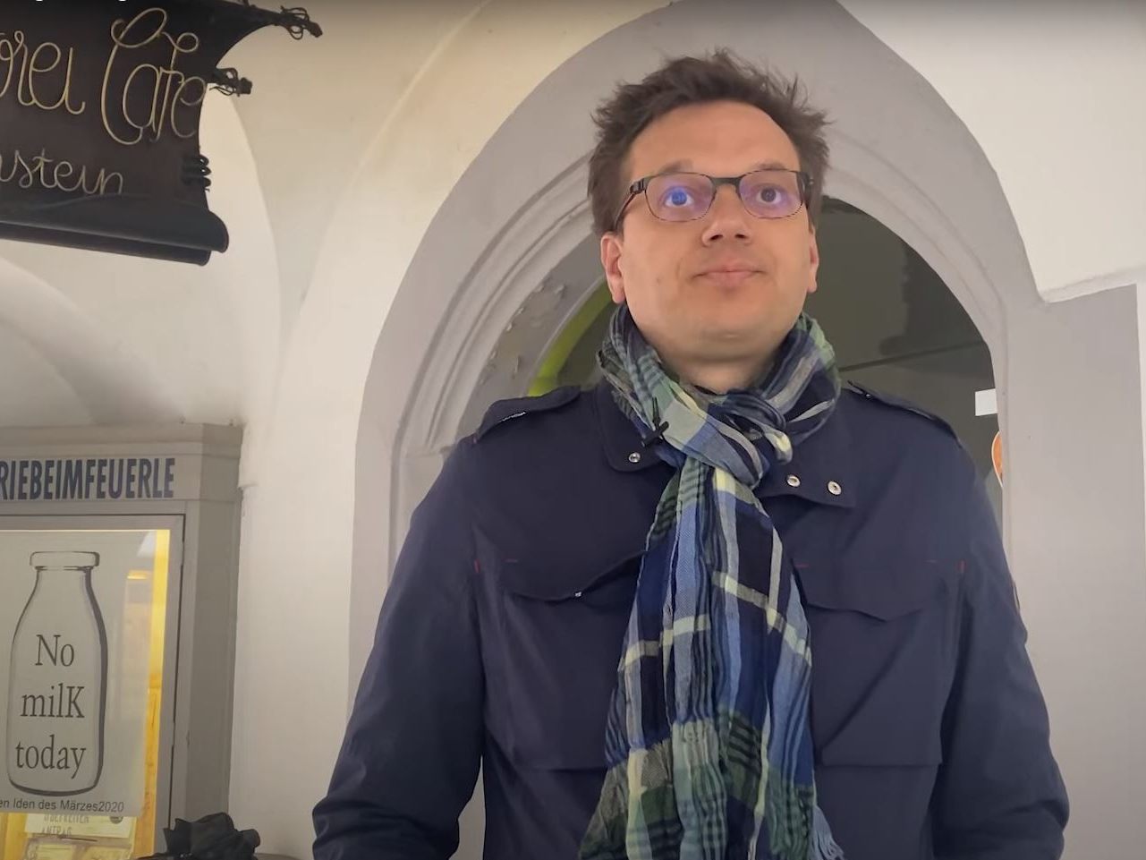 Stadtrat Georg Oberndorfer von den NEOS über das Café Feuerstein. Stadtrat Georg Oberndorfer von den NEOS über das Café Feuerstein.