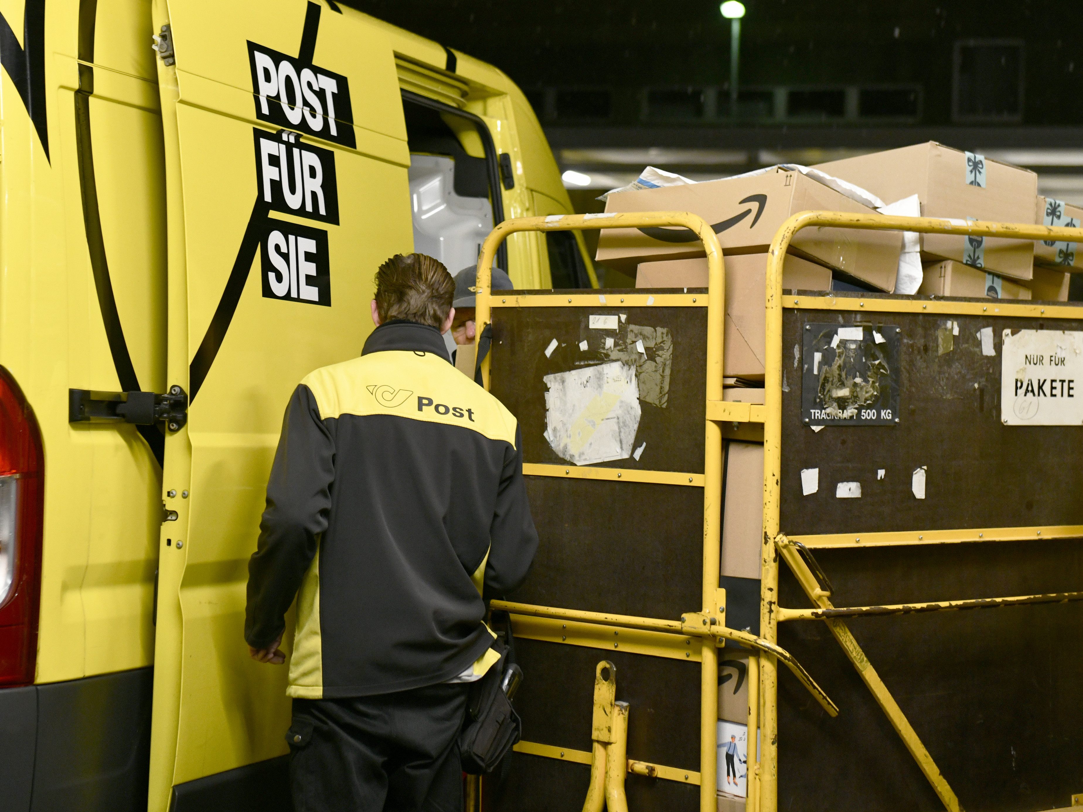 23.000 Postler fordern mehr Geld.