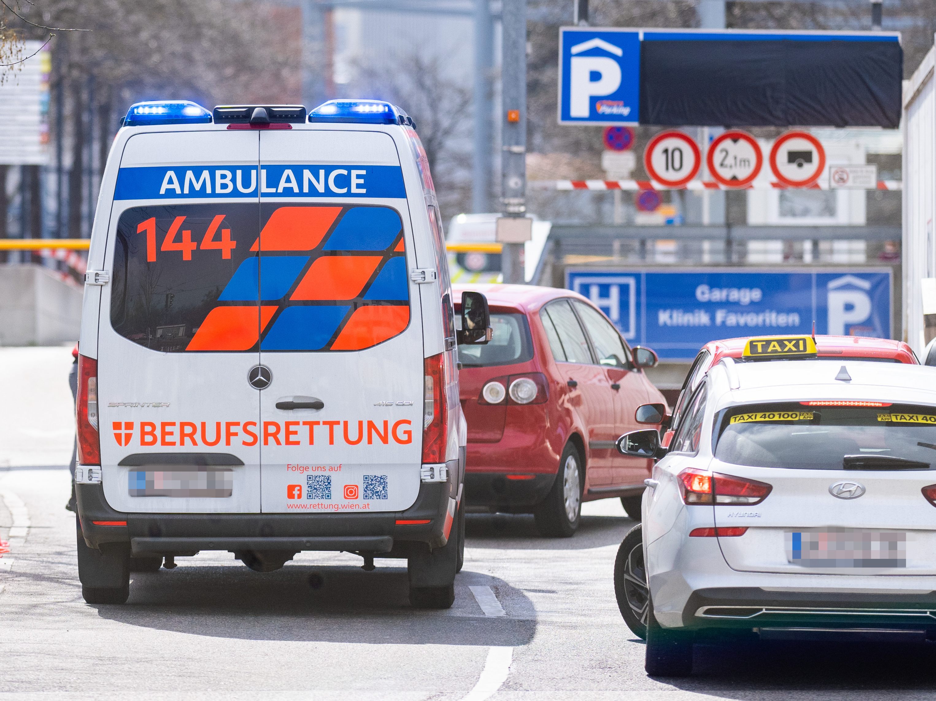 Auch in den Intensivstationen werden weniger Patienten behandelt.