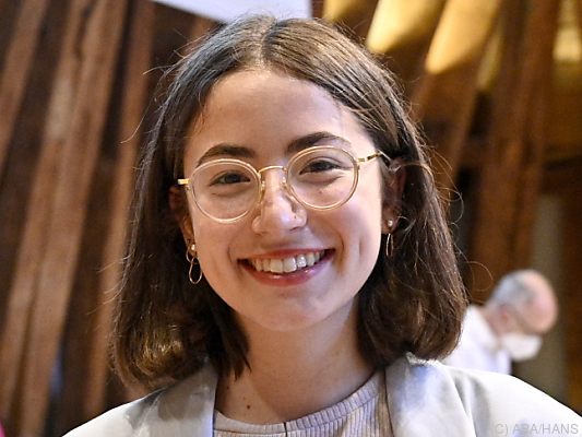 Sara Velic ist neue ÖH-Vorsitzende Sara Velic ist neue ÖH-Vorsitzende