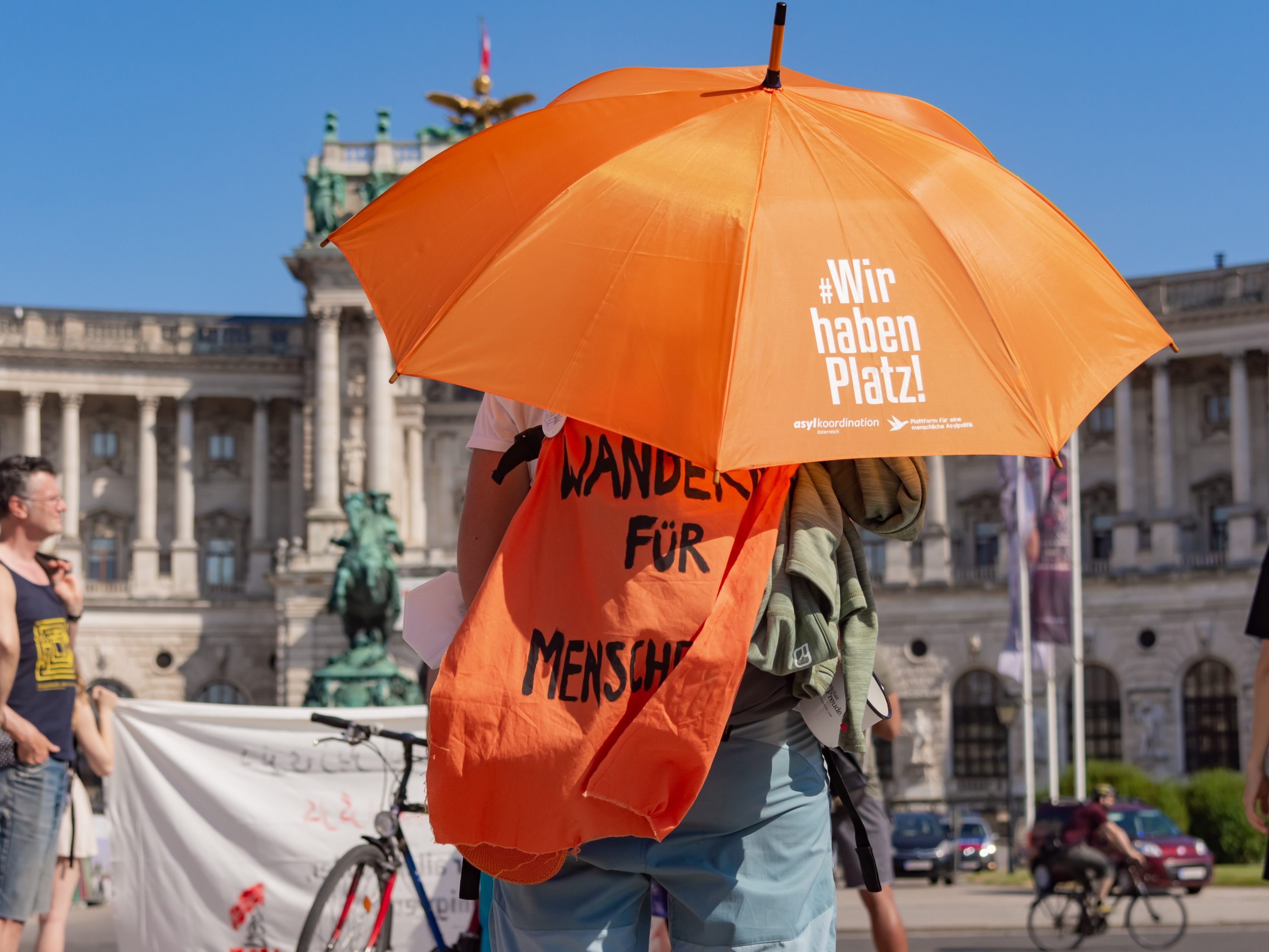 20210618 WirHabenPlatz -  Umbrella March fuer eine menschliche Asylpolitik