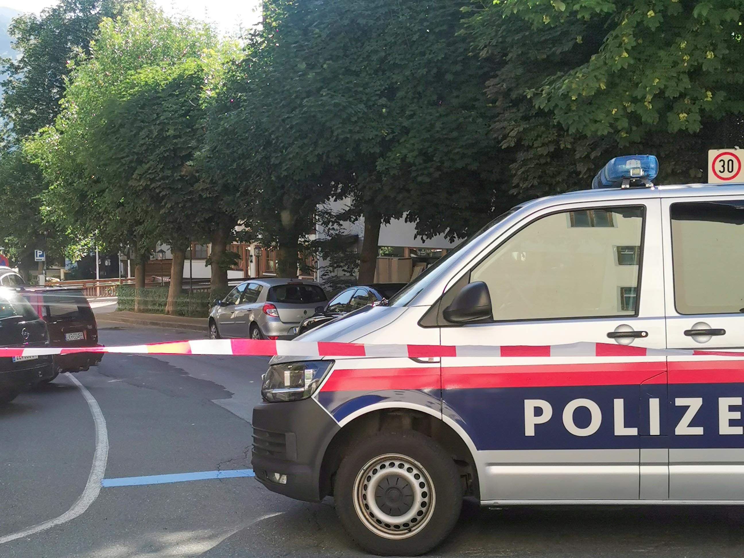 Die Hintergründe der Bluttat sind nach wie vor unklar.