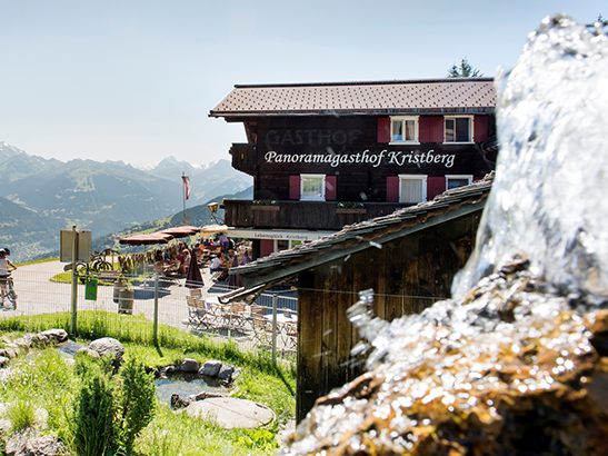 Der Panoramagasthof Kristberg im Silbertal bietet Genuss für Leib und Seele zugleich. Der Panoramagasthof Kristberg im Silbertal bietet Genuss für Leib und Seele zugleich.