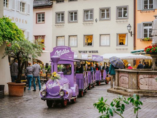 Das Milka-Zügle stellt neue neue Haltestellen vor Das Milka-Zügle stellt neue neue Haltestellen vor