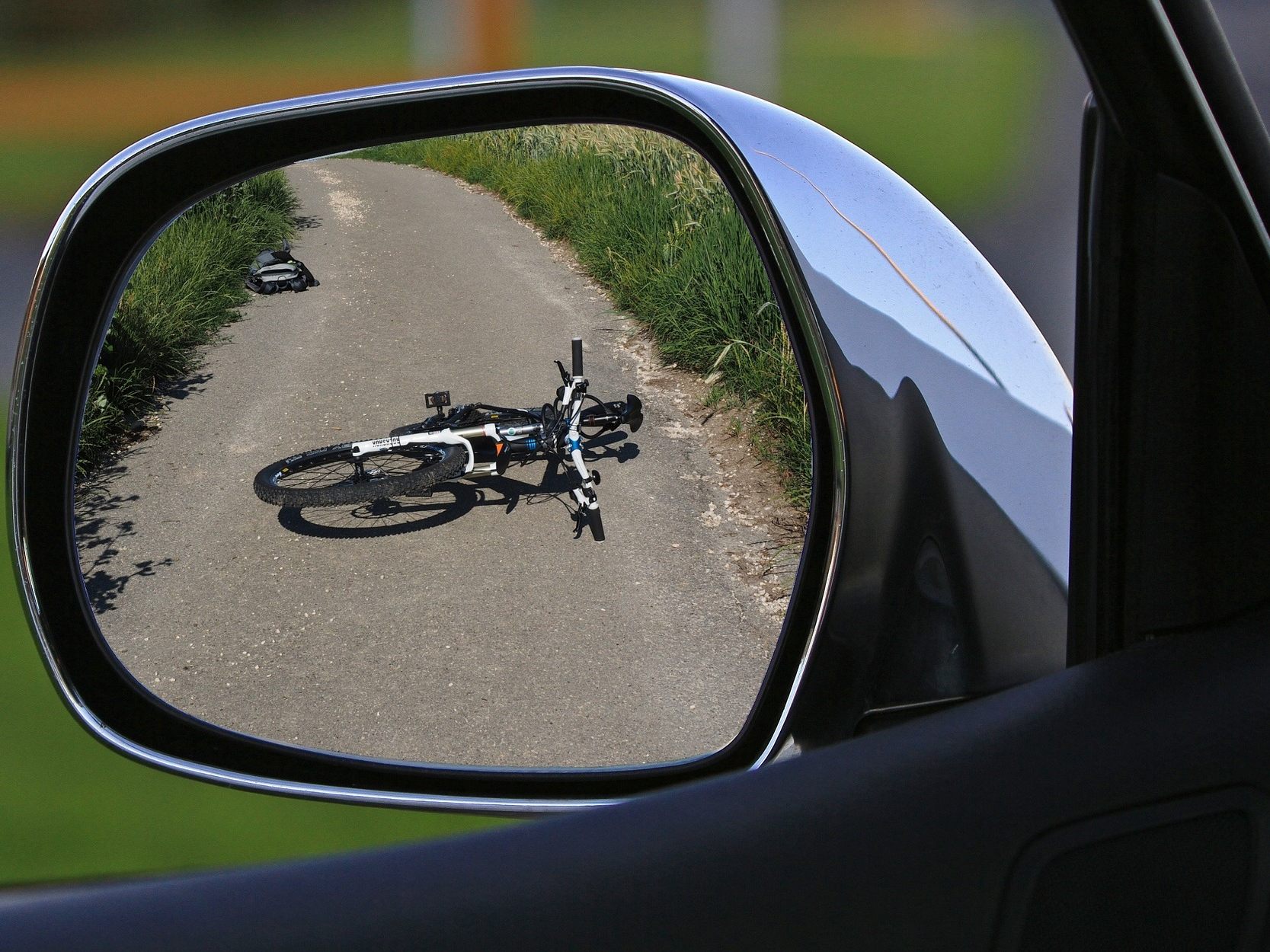 Bei einem der Unfälle mit verletzten Radfahrern beging die beteiligte Pkw-Lenkerin Fahrerflucht
