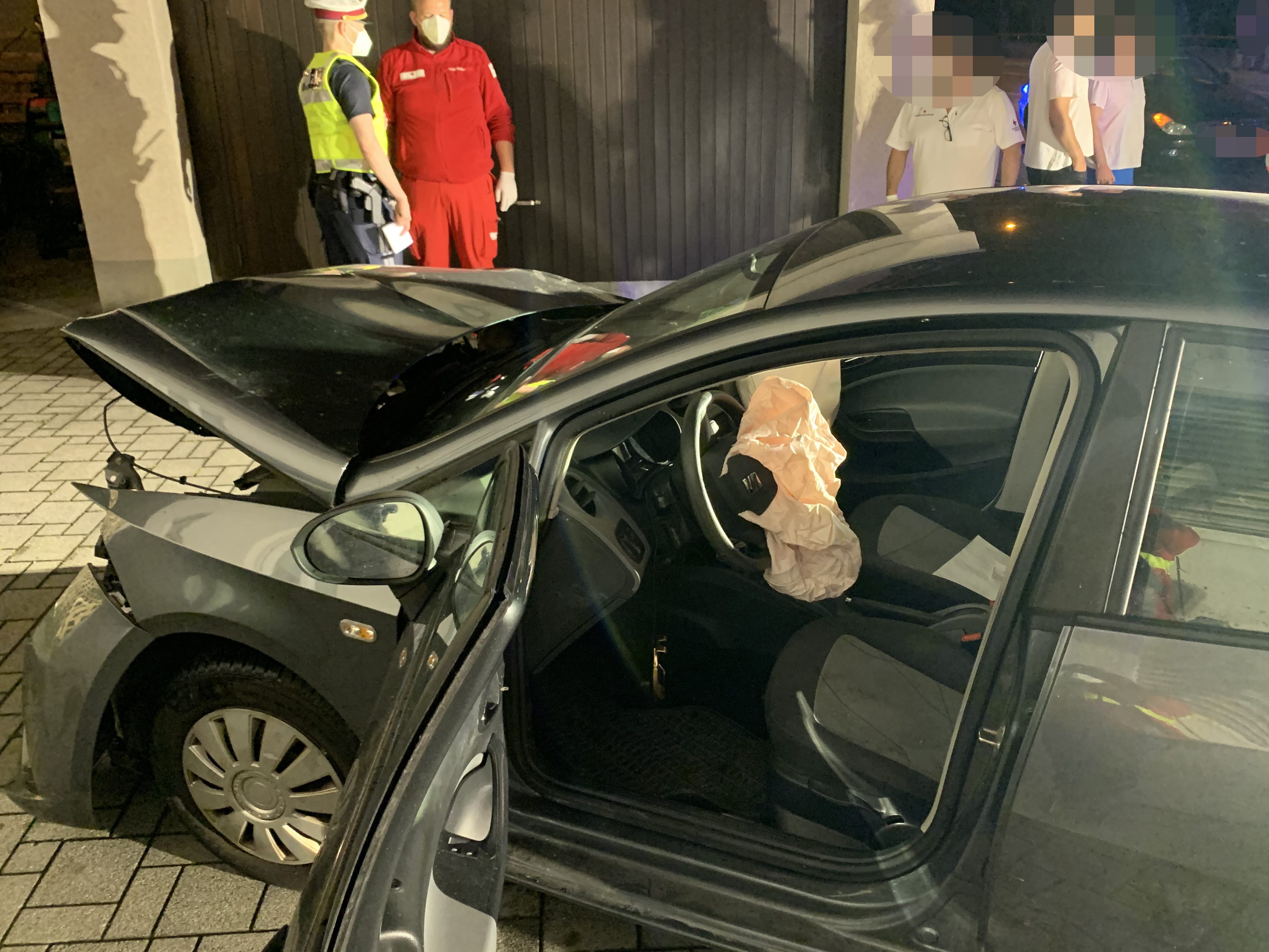 Am Dienstag gegen 3 Uhr ereignete sich in Lustenau ein Verkehrsunfall. Am Dienstag gegen 3 Uhr ereignete sich in Lustenau ein Verkehrsunfall.