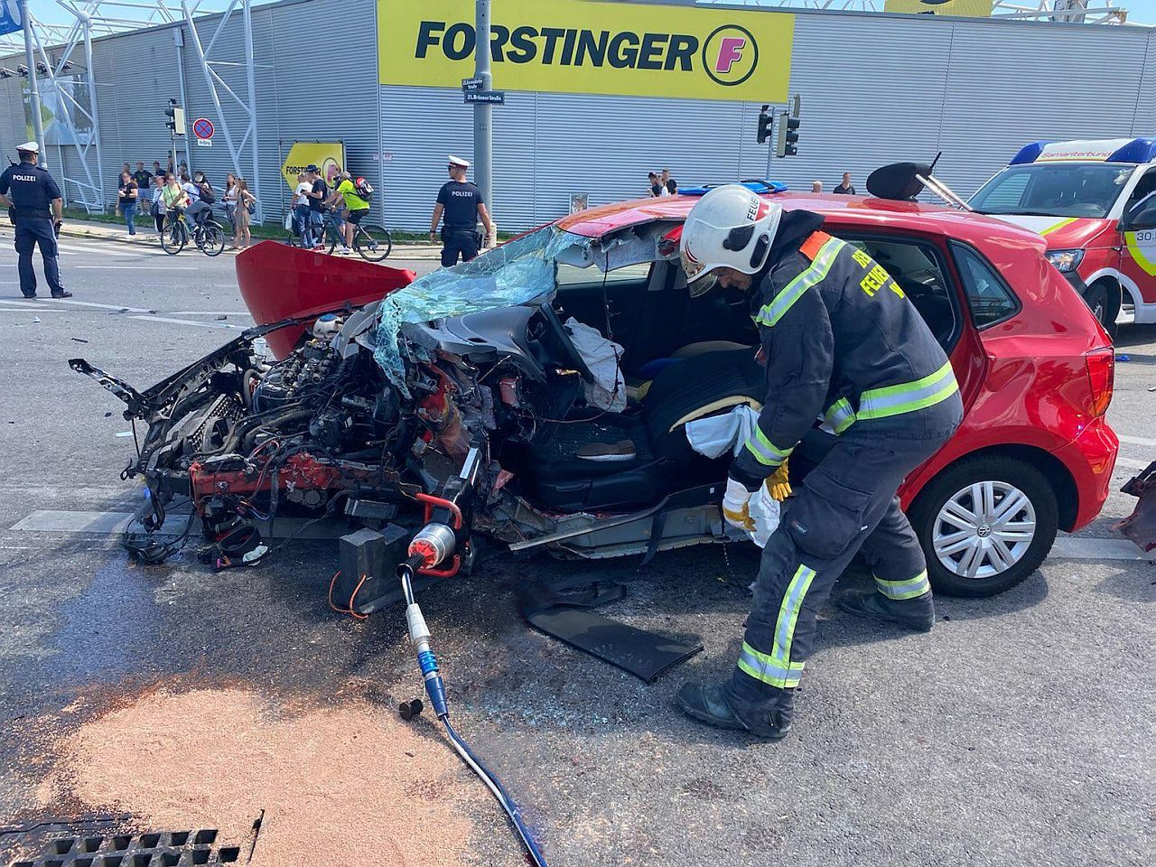 Unfall auf der Brünner Straße in Wien-Floridsdorf.