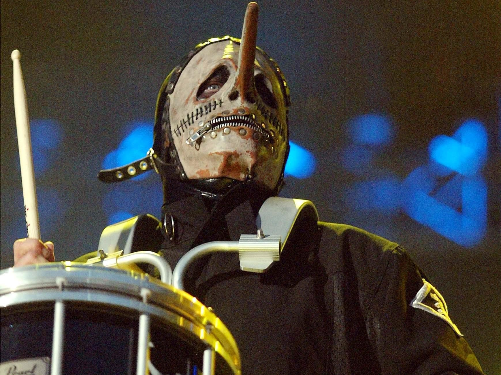Jordison galt als einer der einflussreichsten Metal-Schlagzeuger seiner Generation. Jordison galt als einer der einflussreichsten Metal-Schlagzeuger seiner Generation.