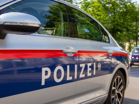 Trafiküberfall: Zwei Jugendliche im Alter von 15 und 16 Jahren ausgeforscht. Trafiküberfall: Zwei Jugendliche im Alter von 15 und 16 Jahren ausgeforscht.