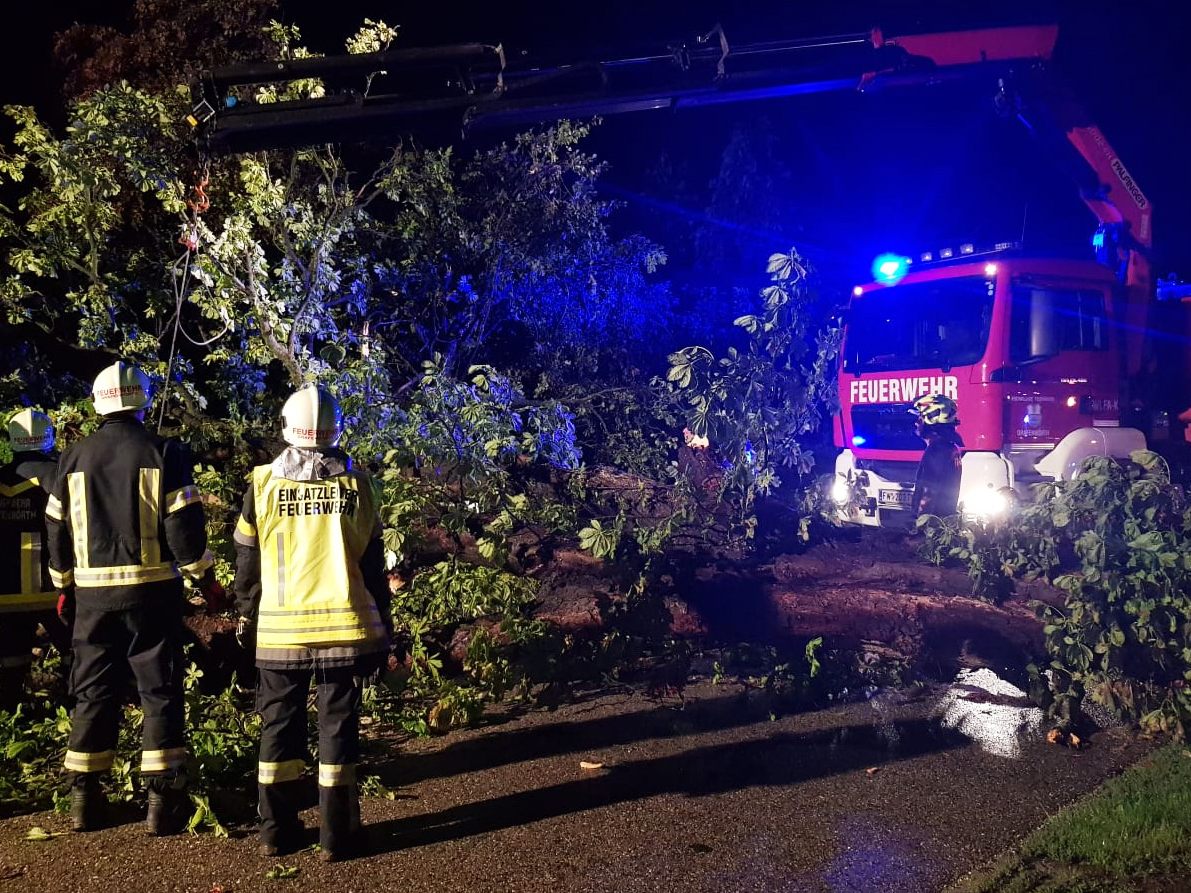 Unwetter führten zu Tausenden Feuerwehreinsätzen.
