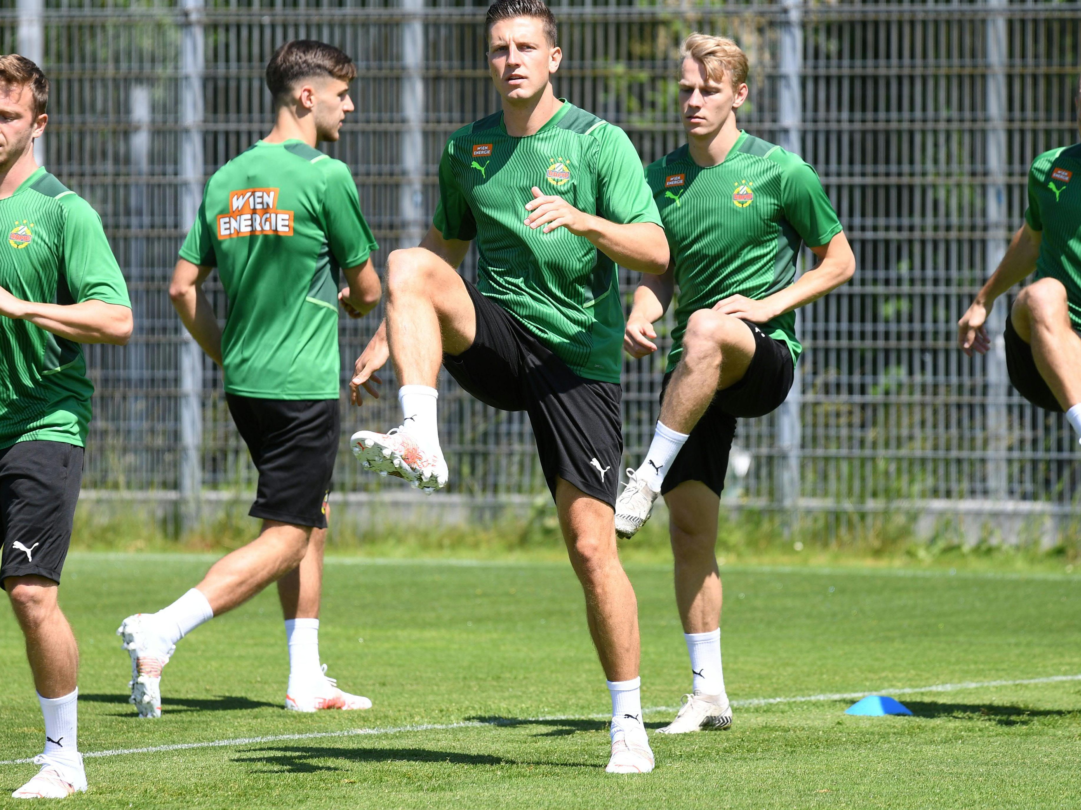 Wiederbelebungs-Training gab es beim SK Rapid Wien.