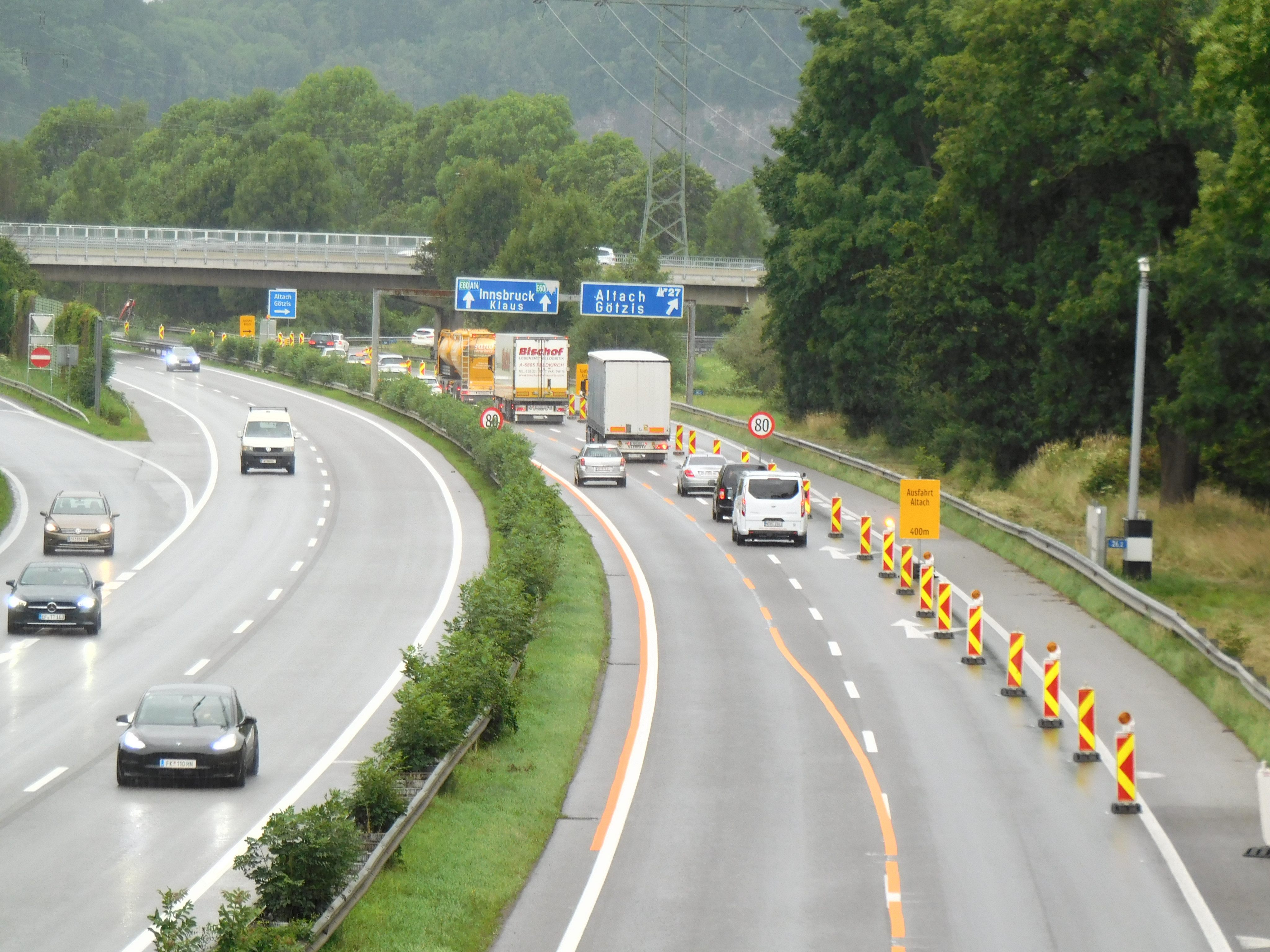 Auf der Rheintalautobahn starteten die Arbeiten für die Baumaßnahme für die neuen Lärmschutzwände