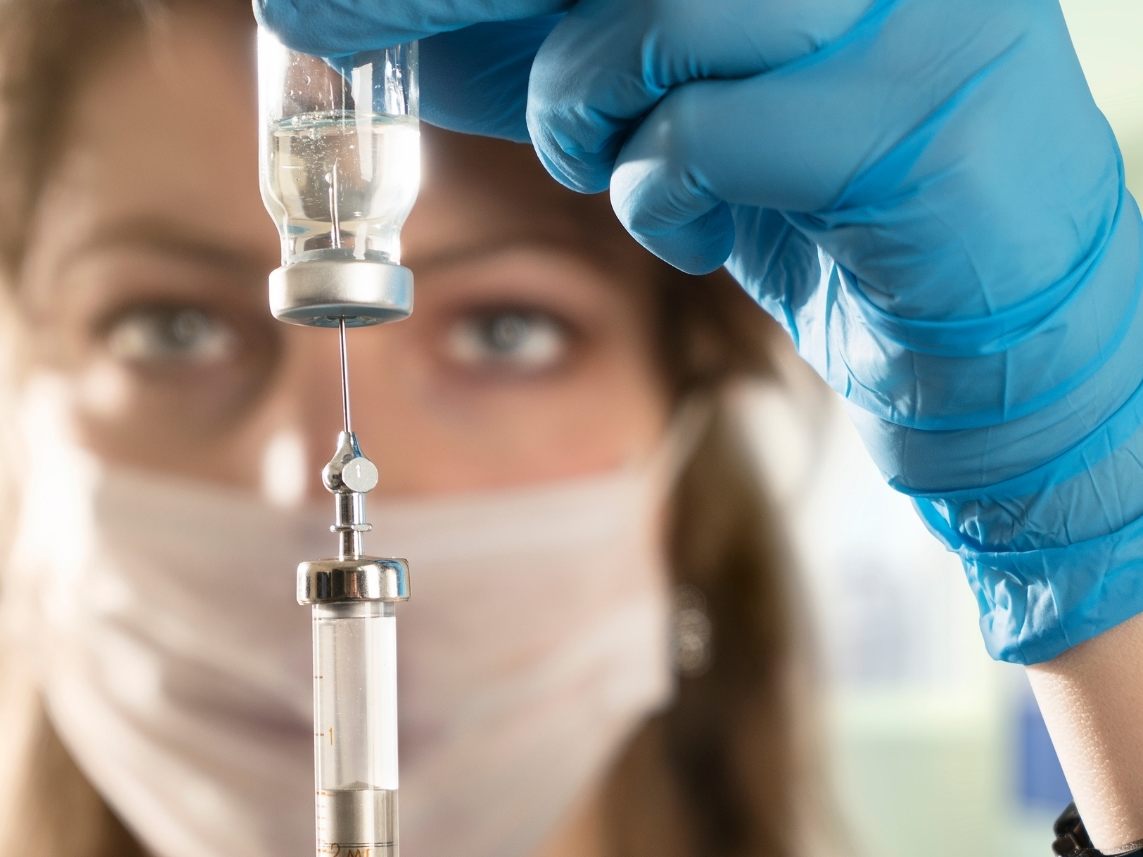 Martina Rüscher bedankt sich bei allen, die sich bereits für eine Immunisierung entschieden haben. Martina Rüscher bedankt sich bei allen, die sich bereits für eine Immunisierung entschieden haben.