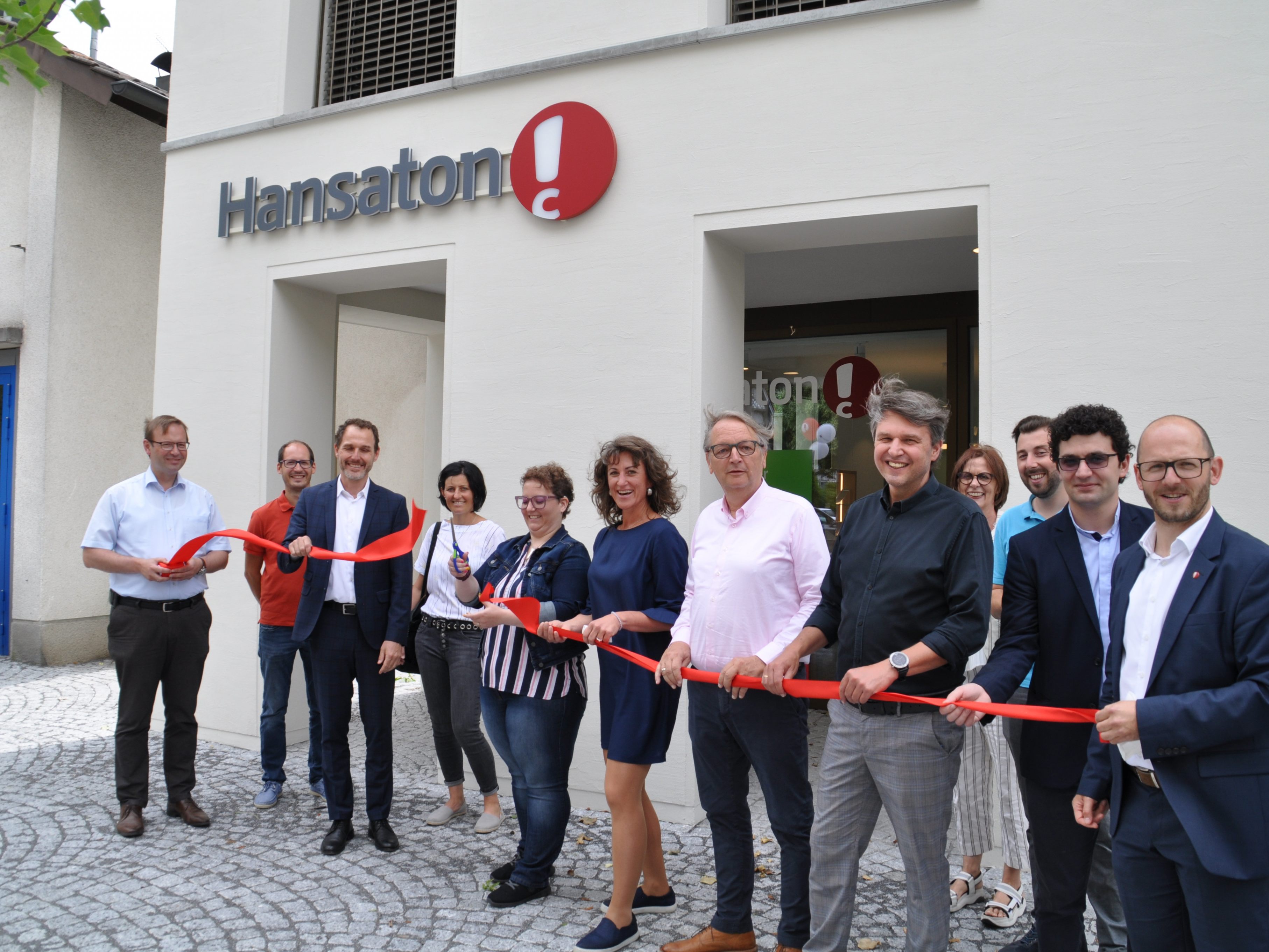 Feierliche Eröffnung des neuen Hansaton Hörkompetenz-Zentrum mit Bürgermeister Kurt Fischer. Feierliche Eröffnung des neuen Hansaton Hörkompetenz-Zentrum mit Bürgermeister Kurt Fischer.