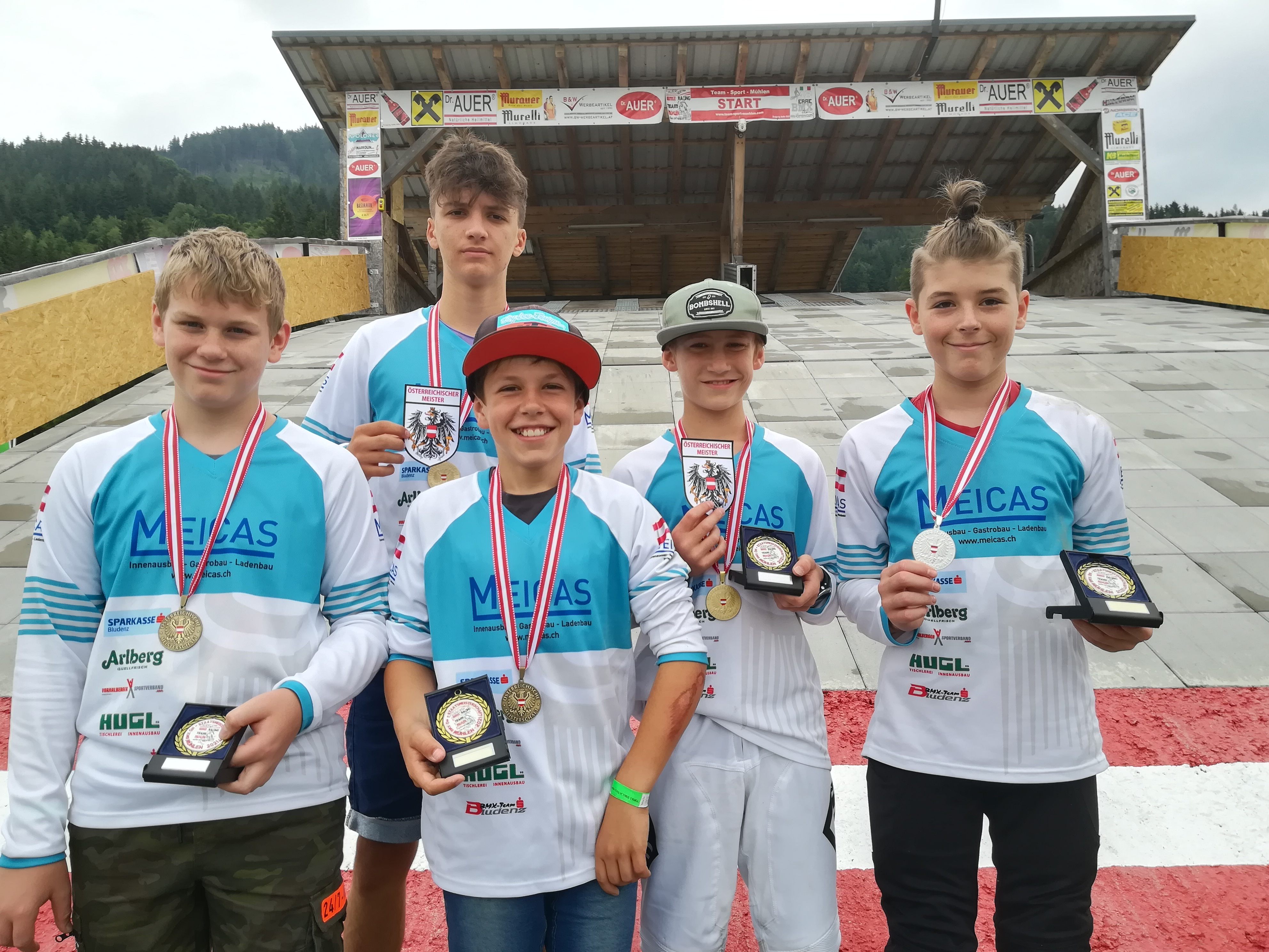 v.l.: Raphael Nachbaur, Adrian Dovjak, Fabian Caser, Luca Fercher, Valentin Muther. v.l.: Raphael Nachbaur, Adrian Dovjak, Fabian Caser, Luca Fercher, Valentin Muther.