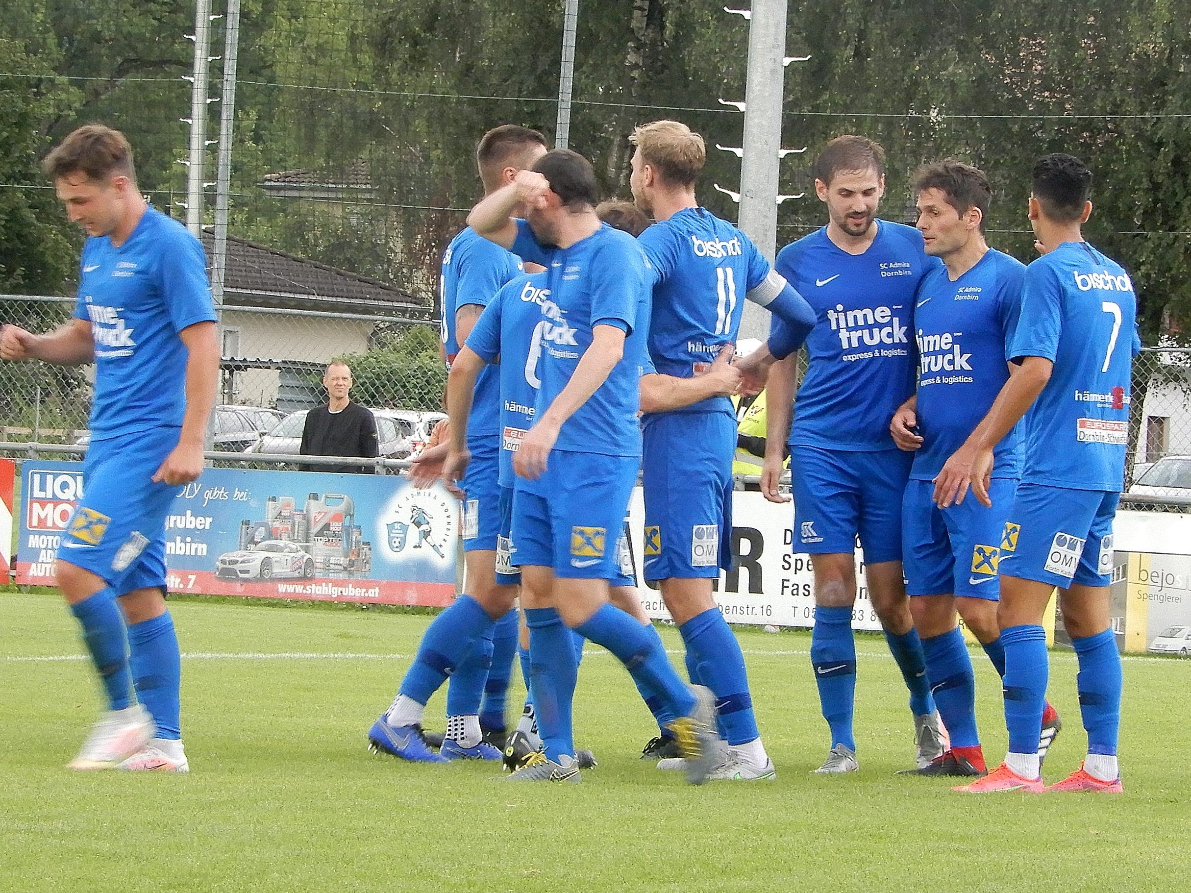 Die SC Admira Dornbirn-Kicker durften bereits in der zweiten Partie in der VN.at Eliteliga über einen Sieg jubeln. Die SC Admira Dornbirn-Kicker durften bereits in der zweiten Partie in der VN.at Eliteliga über einen Sieg jubeln.