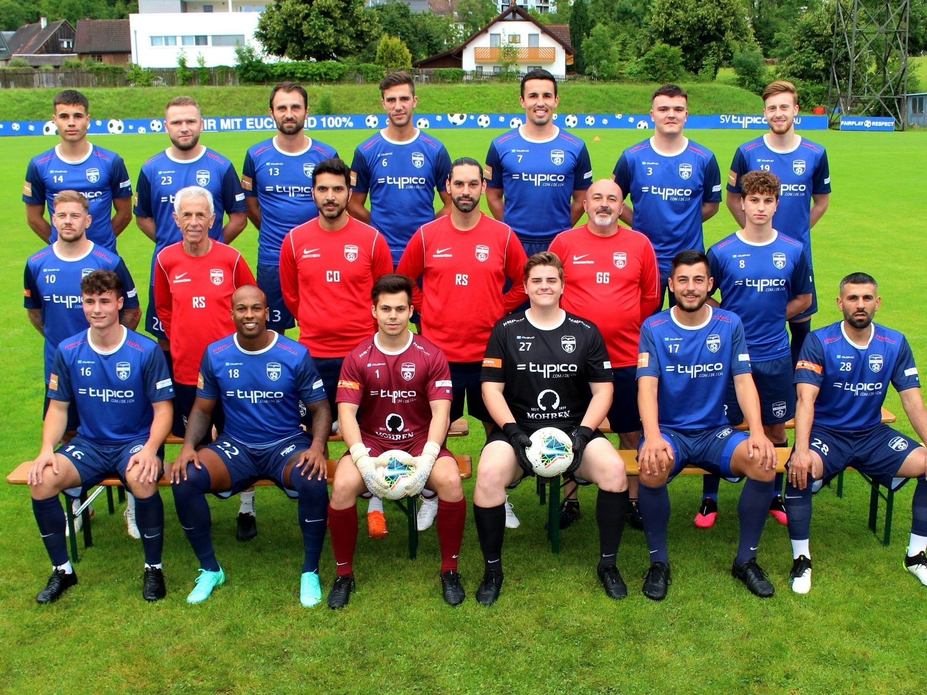 Treffpunkt Fußballplatz: Die Kampfmannschaft des SV typico Lochau startet am kommenden Samstag hochmotiviert in die neue Meisterschaft 2021/2022 Treffpunkt Fußballplatz: Die Kampfmannschaft des SV typico Lochau startet am kommenden Samstag hochmotiviert in die neue Meisterschaft 2021/2022